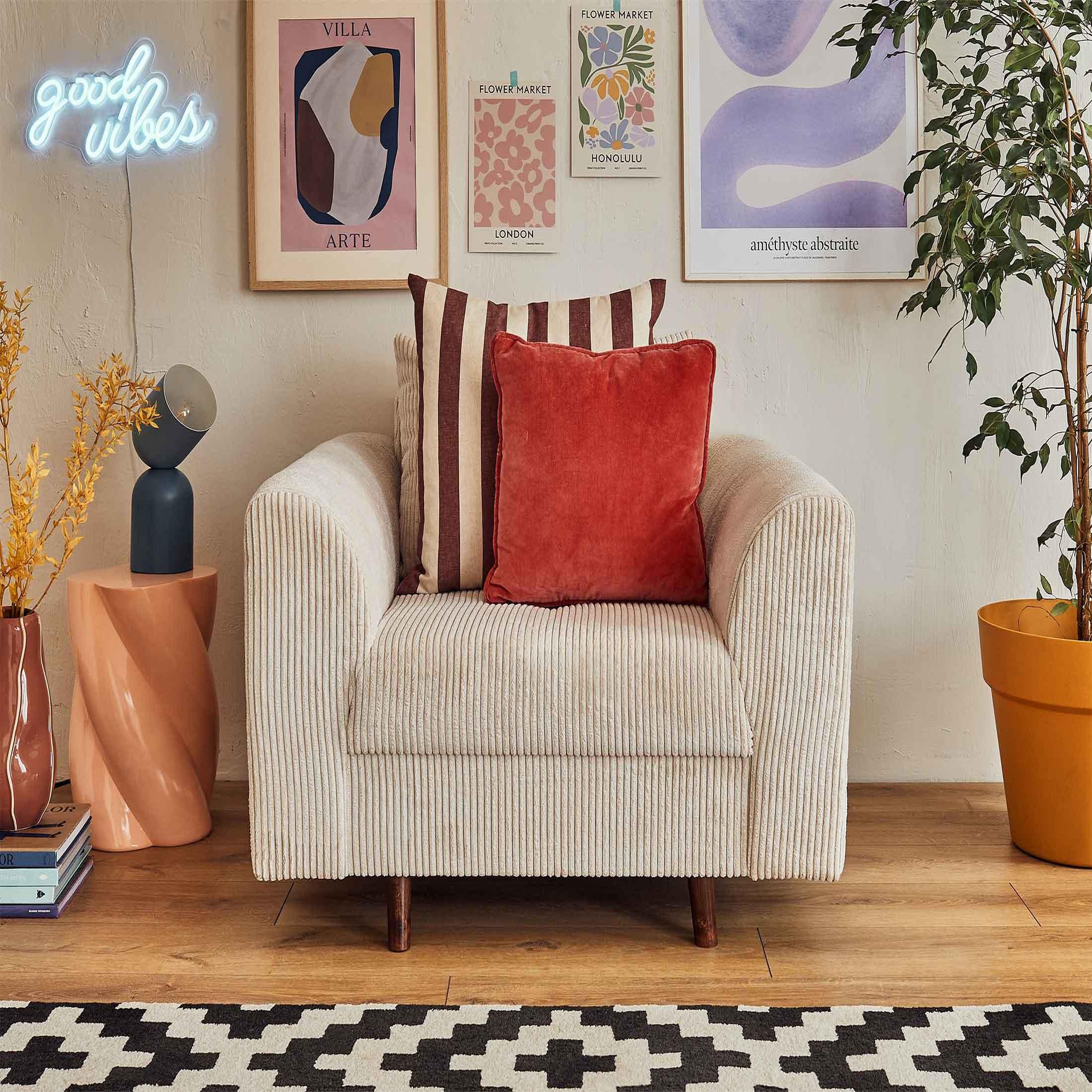Voir la diapositive 2 : LISA DESIGN Rune - fauteuil - en velours côtelé