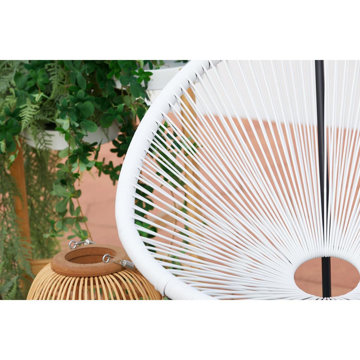 CONCEPT USINE Salon de jardin 2 fauteuils ronds et table basse blanc ACAPULCO