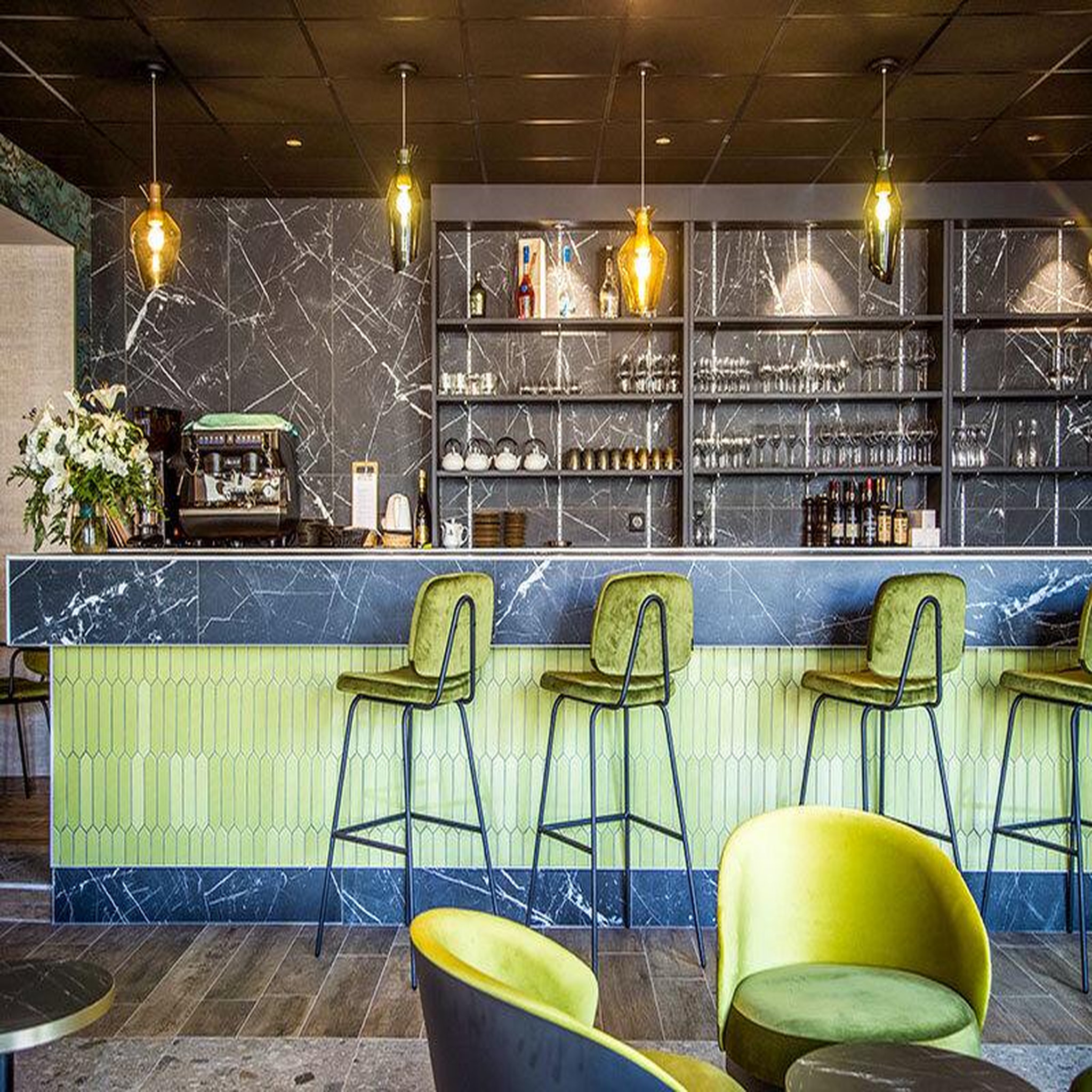 Voir la diapositive 3 : Smartbox 3 jours en hôtel avec dîner et champagne près de Reims - Coffret Cadeau Séjour