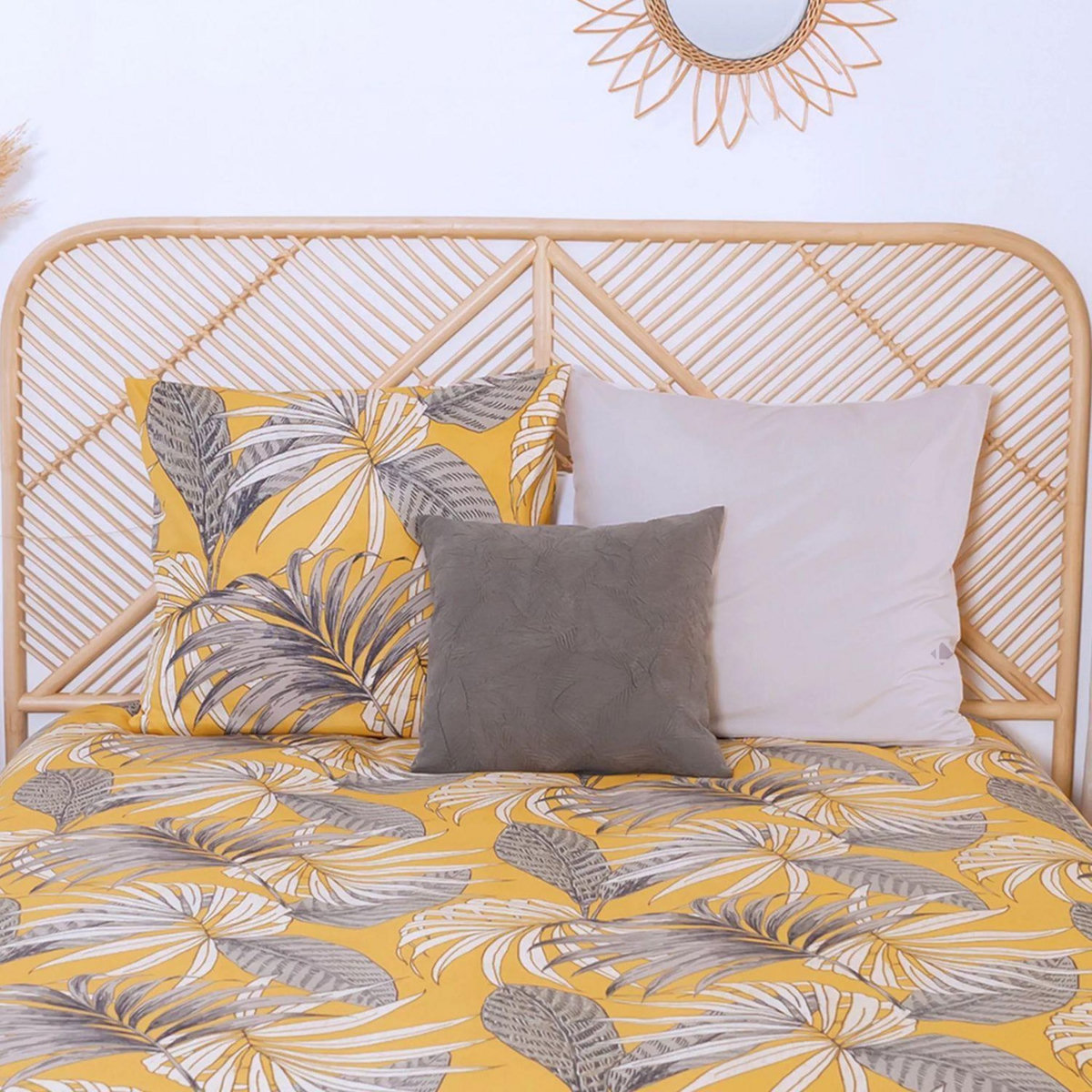 COTE DECO Parure de lit Adelanto - Microfibre 72 g/m² - 220 x 240 cm - Jaune