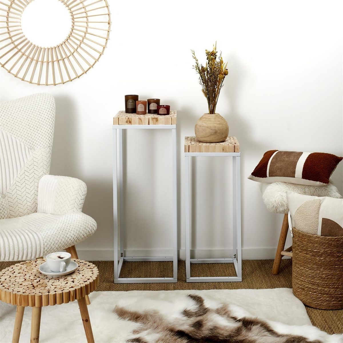 The Home Deco Factory Set de 2 sellettes gigognes effet rondin de bois en bois et métal - Blanc et marron