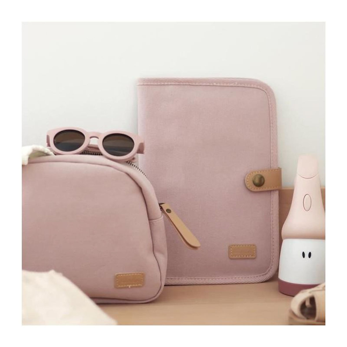 BEABA BEABA, Protege carnet de santé canvas rose poudré
