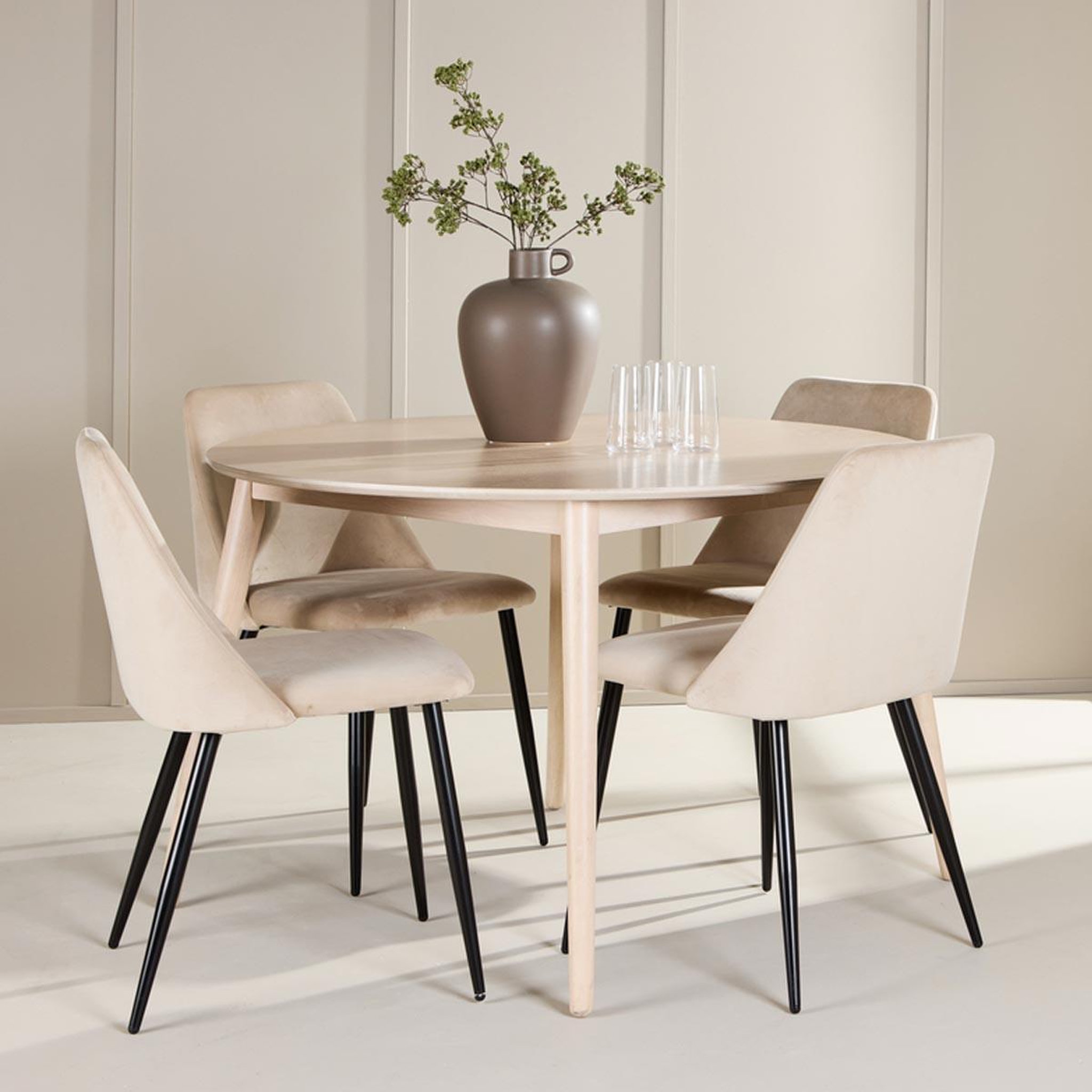 Voir la diapositive 5 : Paris Prix Ensemble table à manger & 4 chaises  flora & night  120cm naturel & beige