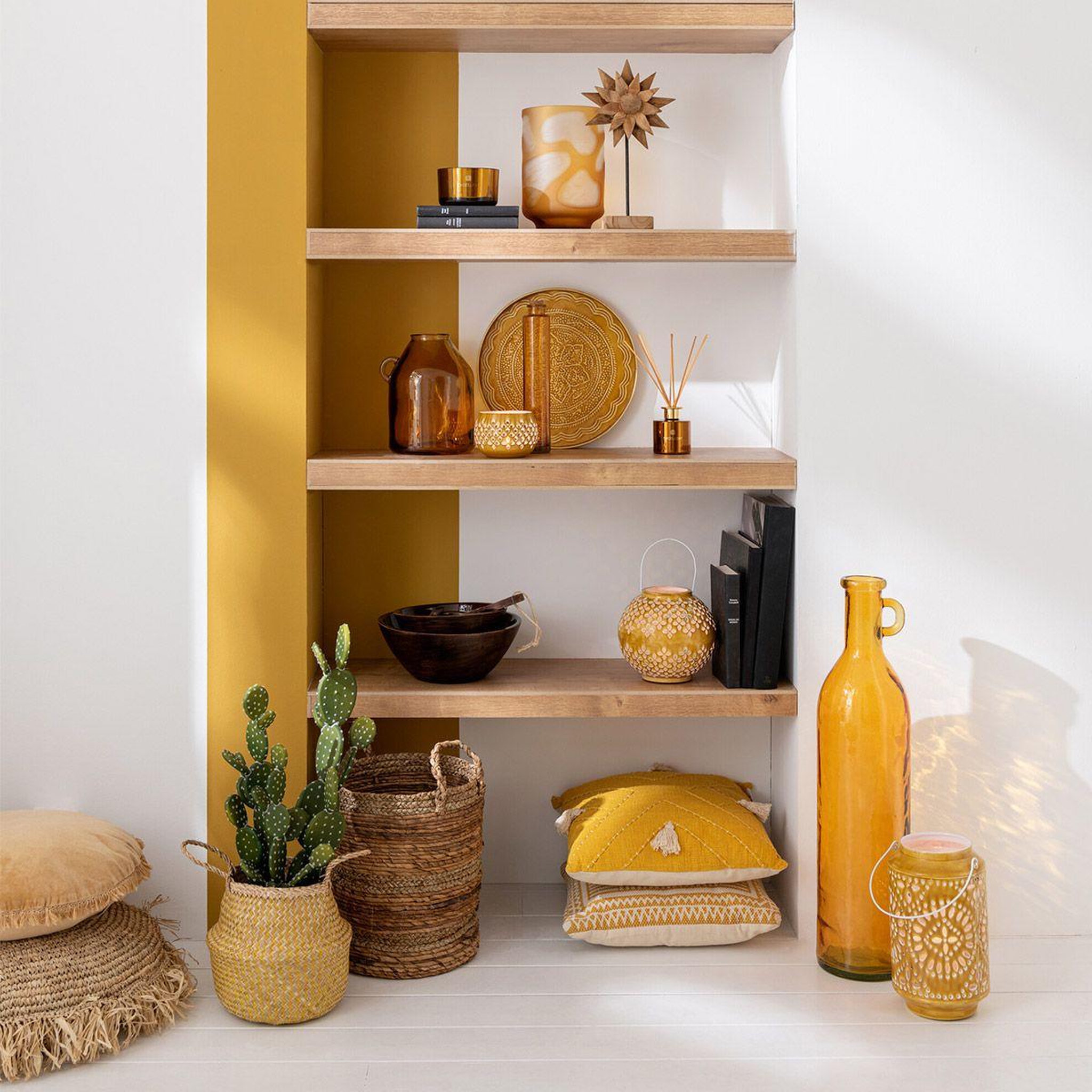 Voir la diapositive 3 : J-LINE Vase anse en verre  bouteille  75cm ocre
