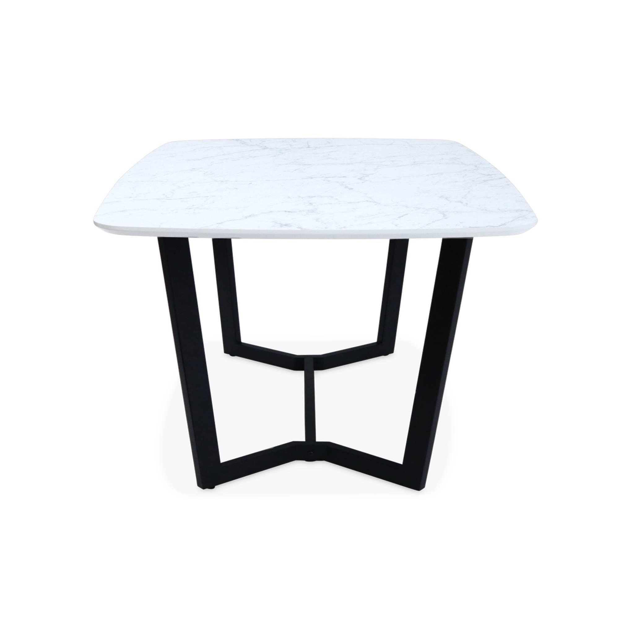 Voir la diapositive 3 : SWEEEK Table à manger 4 à 6 places effet marbre. pieds métal noir. 120cm