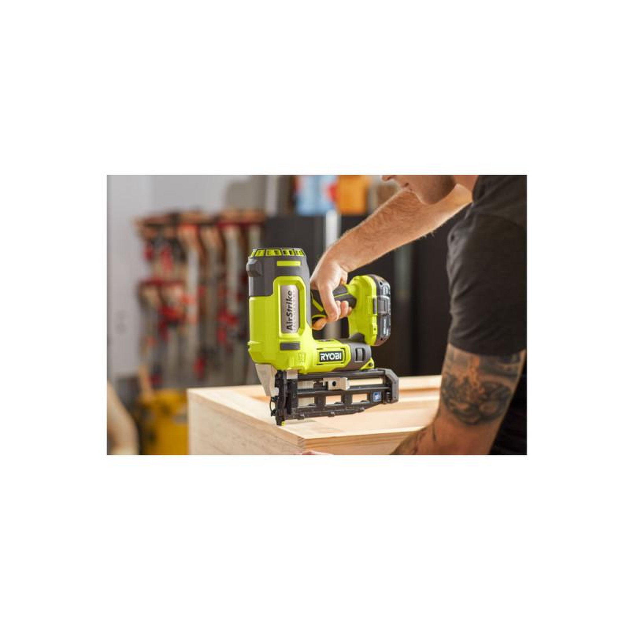 Voir la diapositive 3 : Ryobi Cloueur de finition à air comprimé RYOBI 18 V One+ - 16 G - sans batterie ni chargeur - R16GN18-0