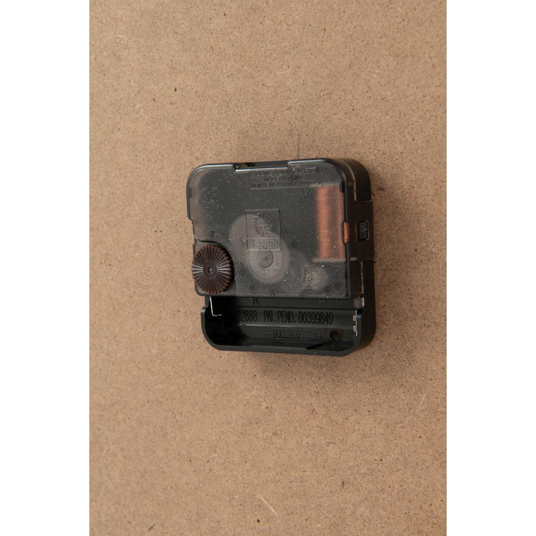 Voir la diapositive 5 : J-LINE Horloge murale en rotin  automn  60cm marron