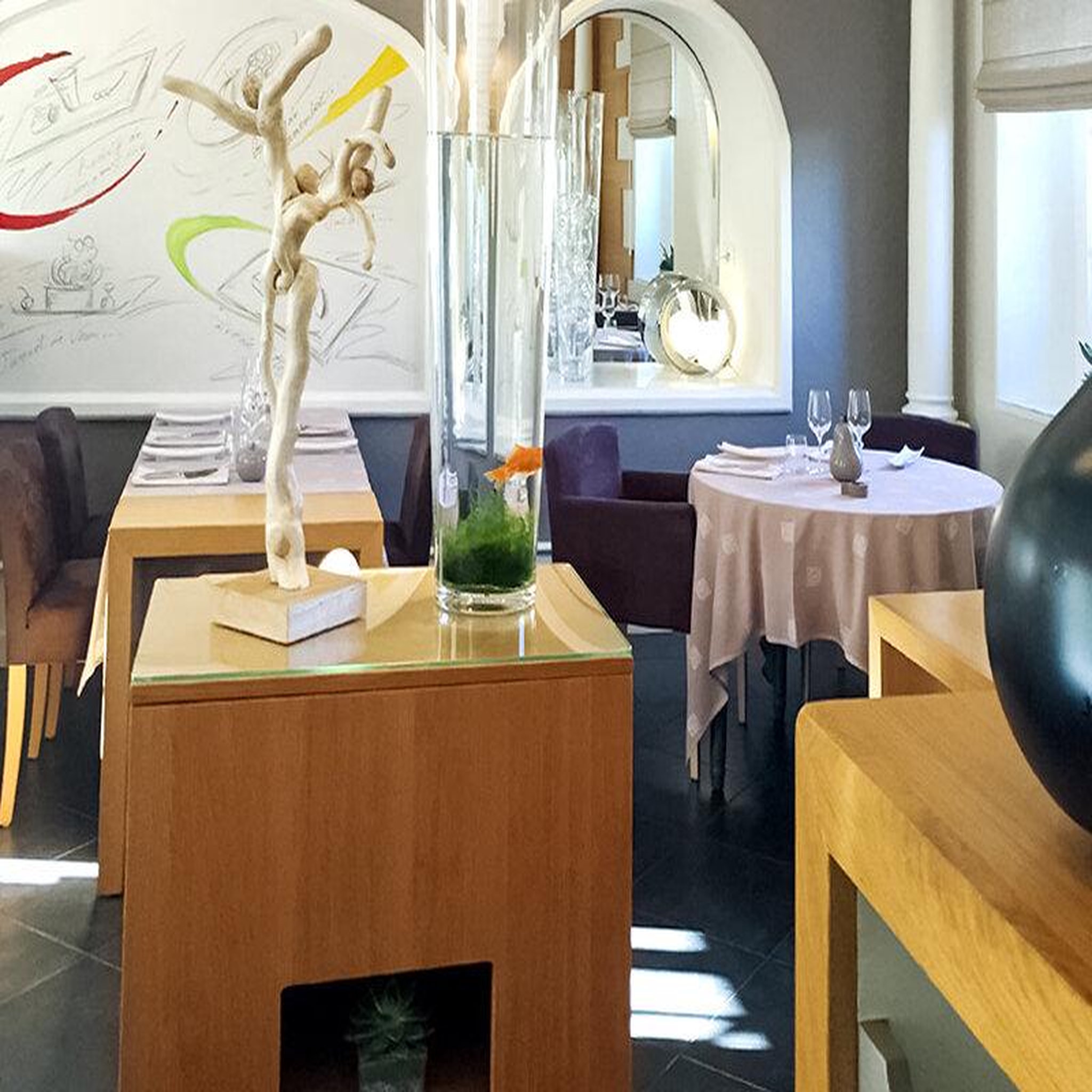 Voir la diapositive 2 : Smartbox Adresses primées : repas 3 plats au restaurant l'auberge de la mine près de caen - coffret cadeau gastronomie