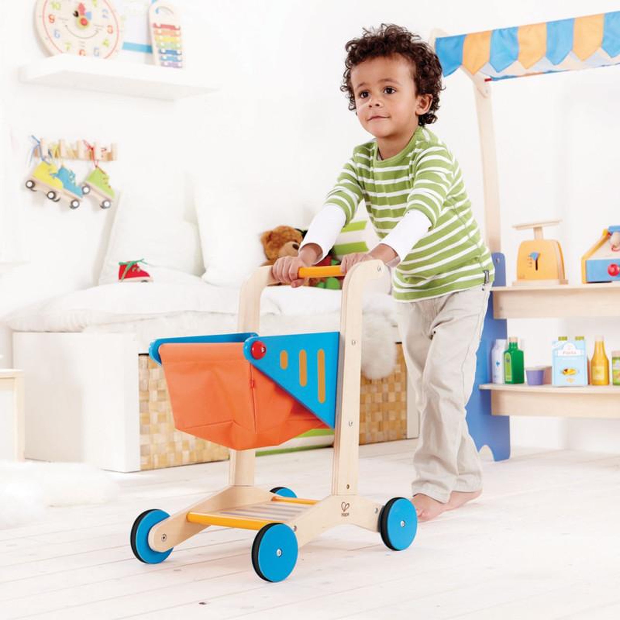 Voir la diapositive 3 : Hape Hape Wooden Cart