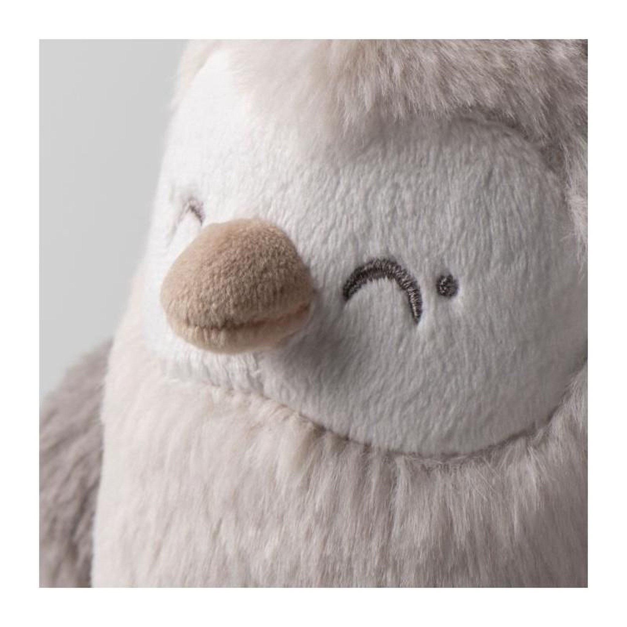 Voir la diapositive 6 : TOMMEE TIPPEE Mini Peluche - TOMMEE TIPPEE - Ollie La Chouette - Aide au sommeil nomade - 6 sons - Rechargeable par USB - Lavable en machine