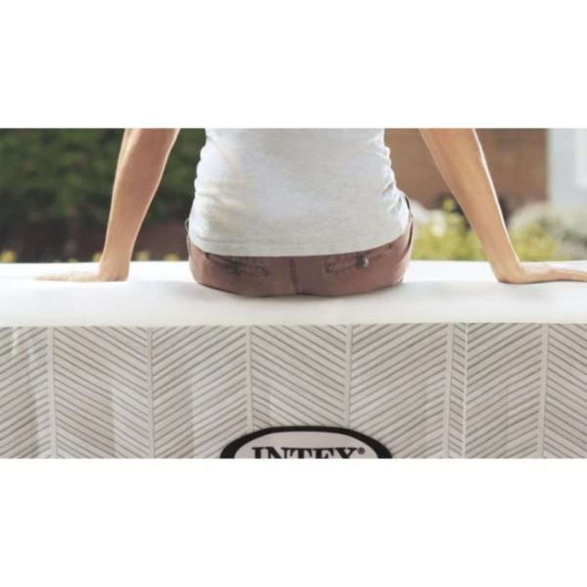 INTEX Spa gonflable INTEX - Chevron - 173 x 173 x 71 cm - 4 places - Carré - 28446EX