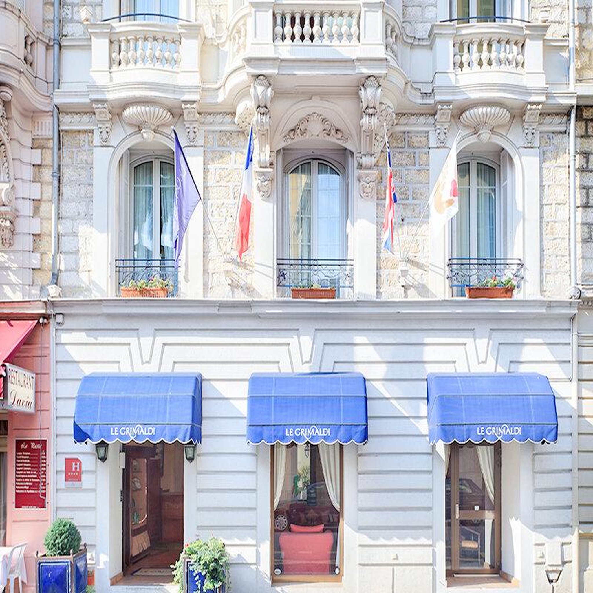 Voir la diapositive 4 : Smartbox Escapade élégante en hôtel 4* à Nice - Coffret Cadeau Séjour