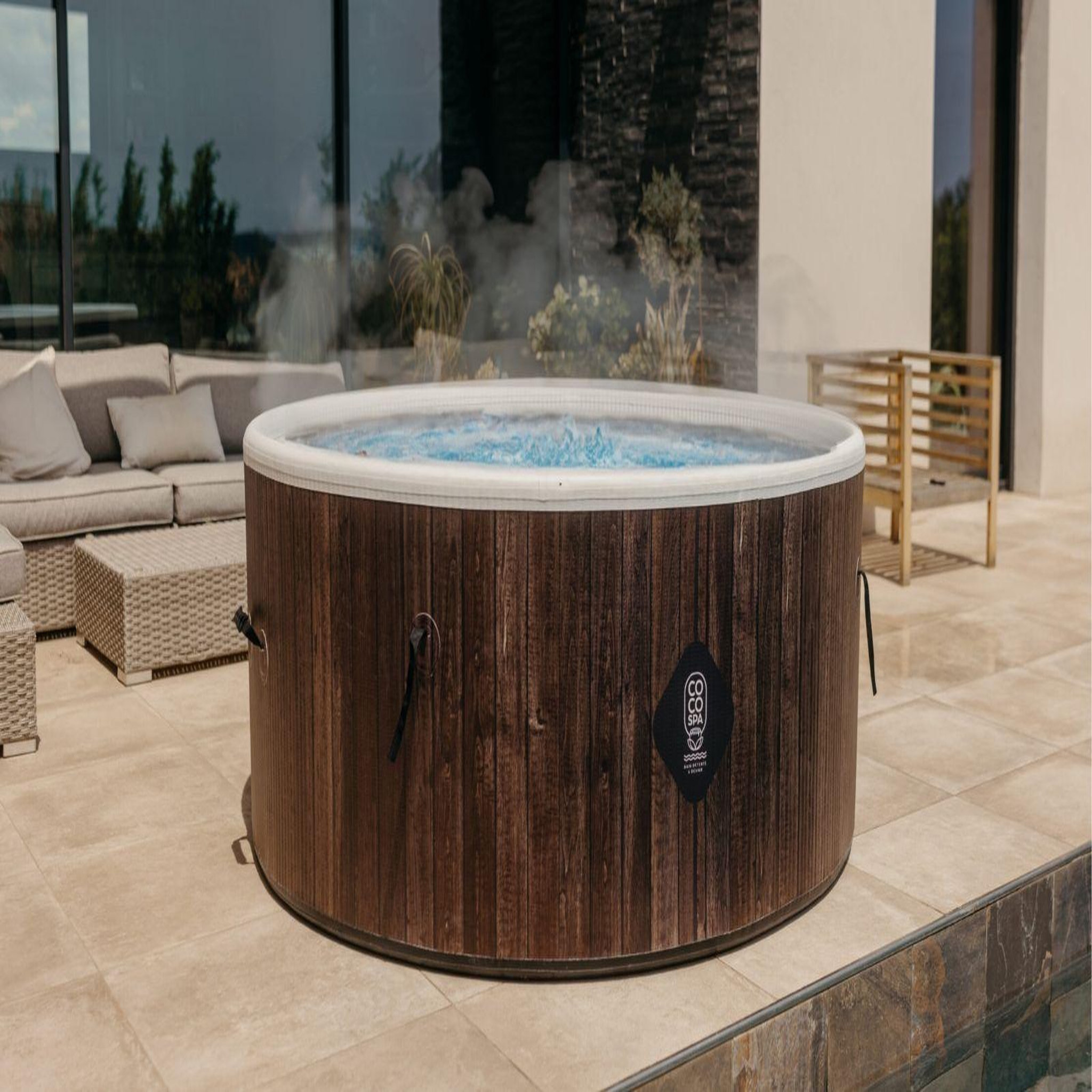 Voir la diapositive 5 : COCO SPA Spa gonflable Helsinki