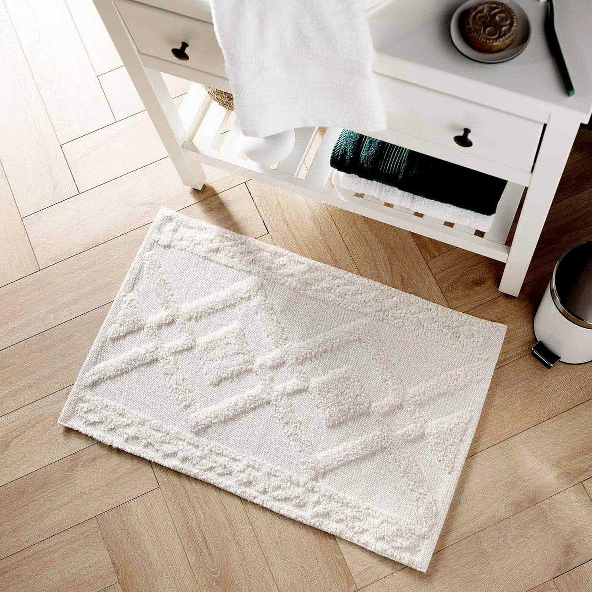 Voir la diapositive 5 : Douceur d'Intérieur Tapis de bain jacquard  gladis  50x80cm blanc