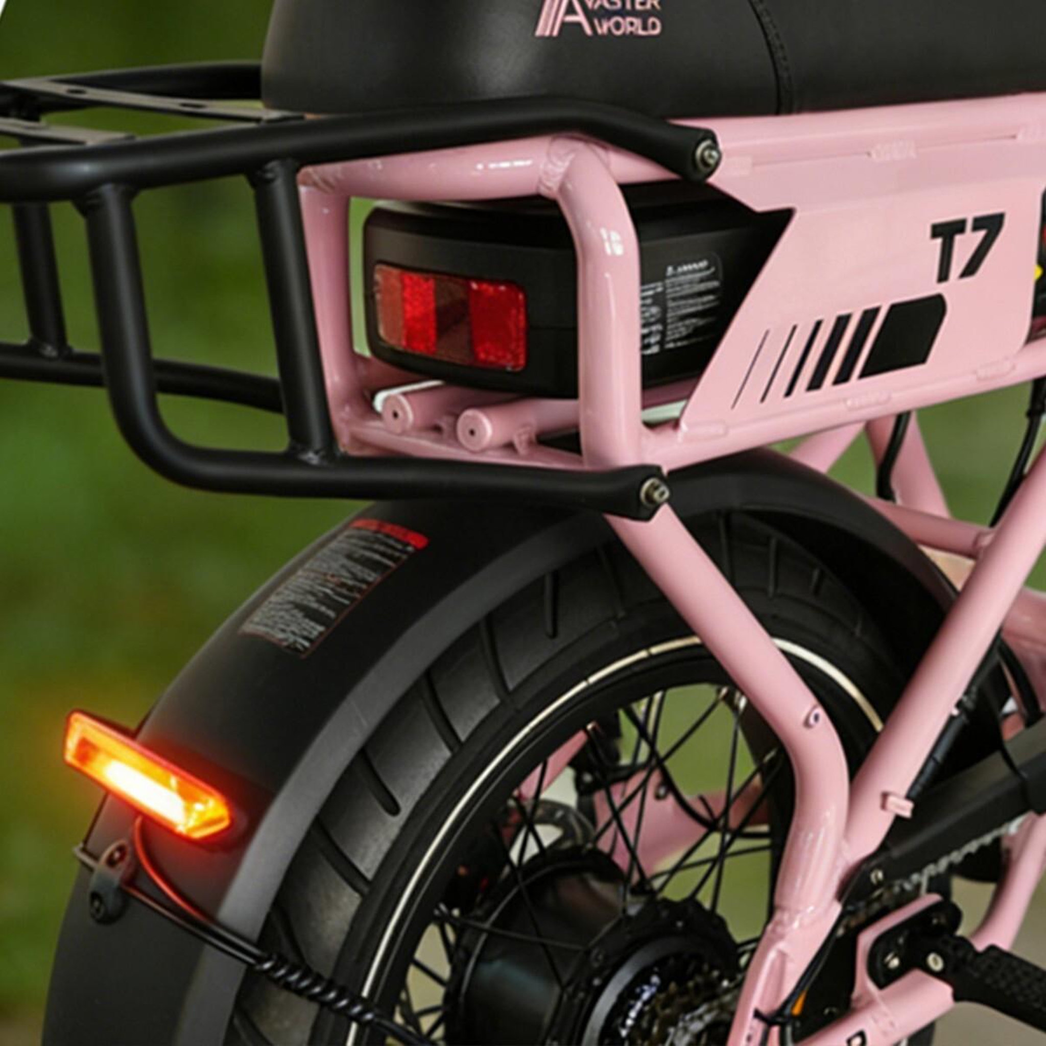 Voir la diapositive 6 : AVDL Vélo électrique fat bike t7 20 , 250 w, 48 v, 18 ah, grande autonomie, pour deux passagers
