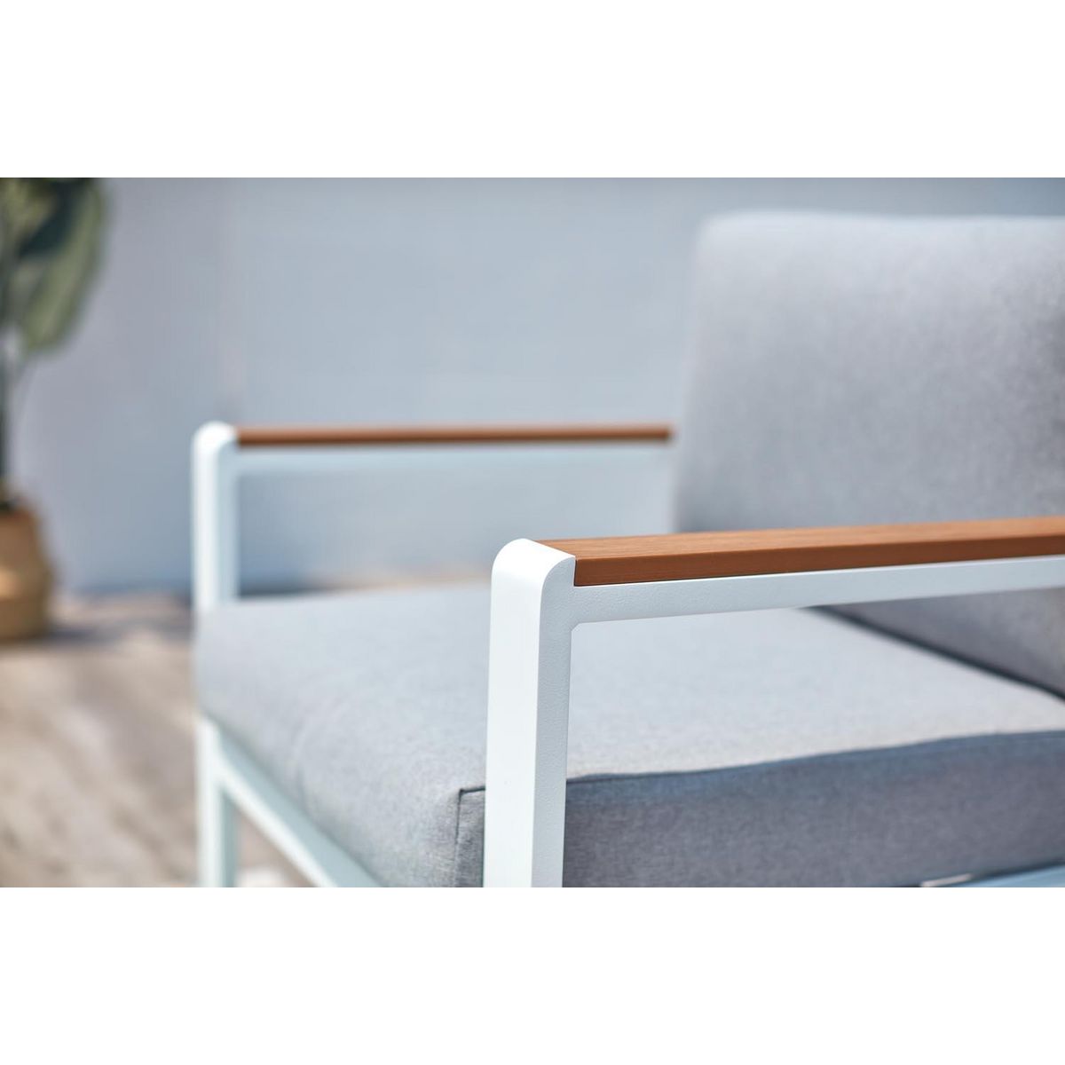 CONCEPT USINE Salon de jardin bas 4 places en aluminium blanc MARINGO