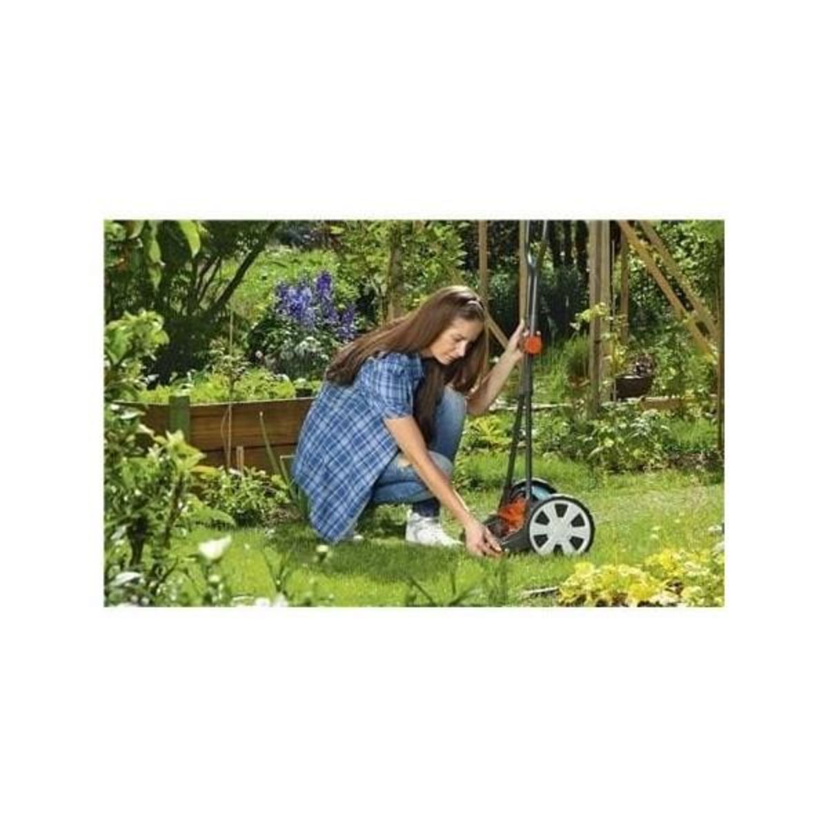 Gardena Tondeuse a Gazon GARDENA   hélicoidale 400 Classic– Surface tonte max 200m² – Hauteur de coupe 12 a 42mm – Largeur de coupe 40cm