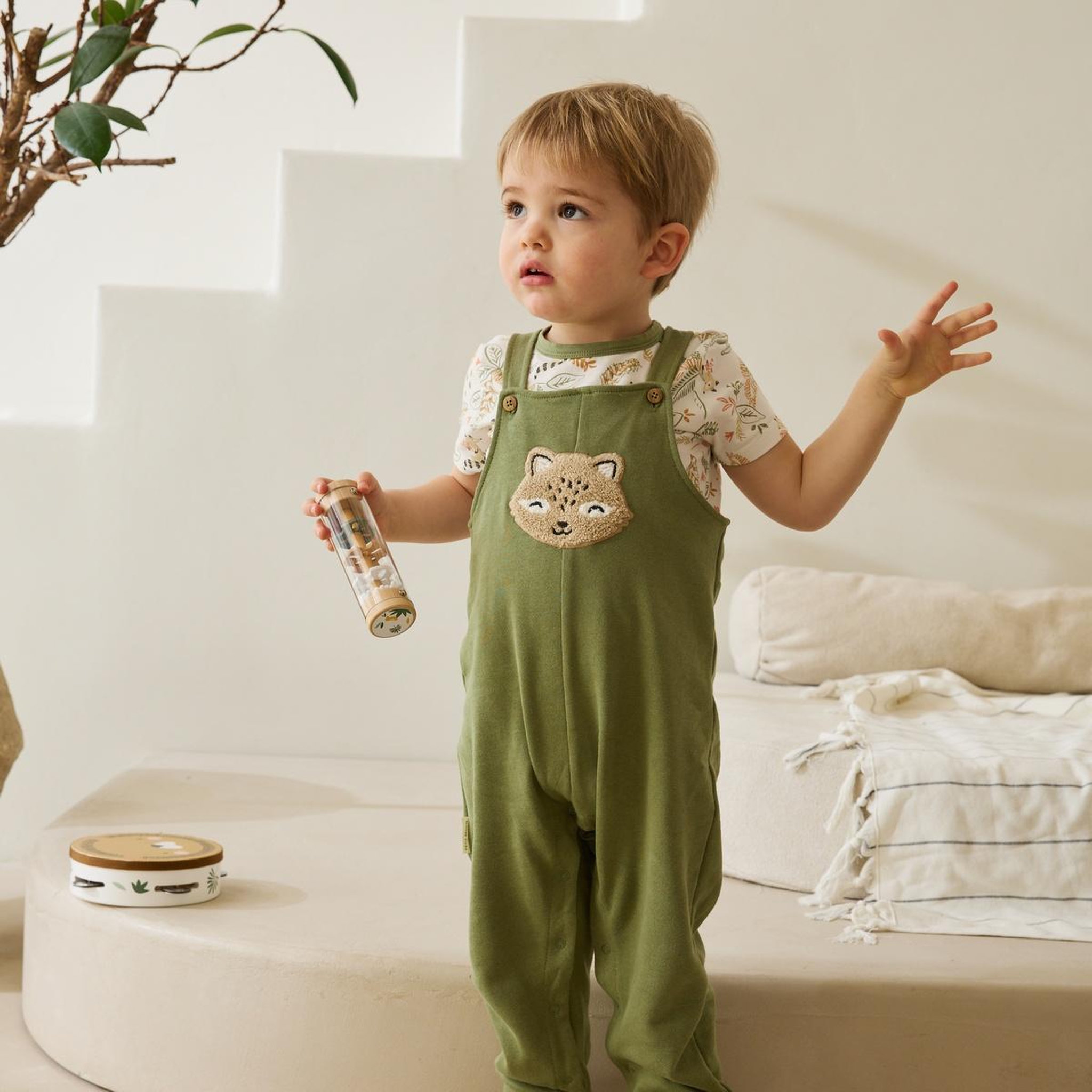 Voir la diapositive 6 : Petit Béguin Ensemble salopette bébé et t-shirt gabin