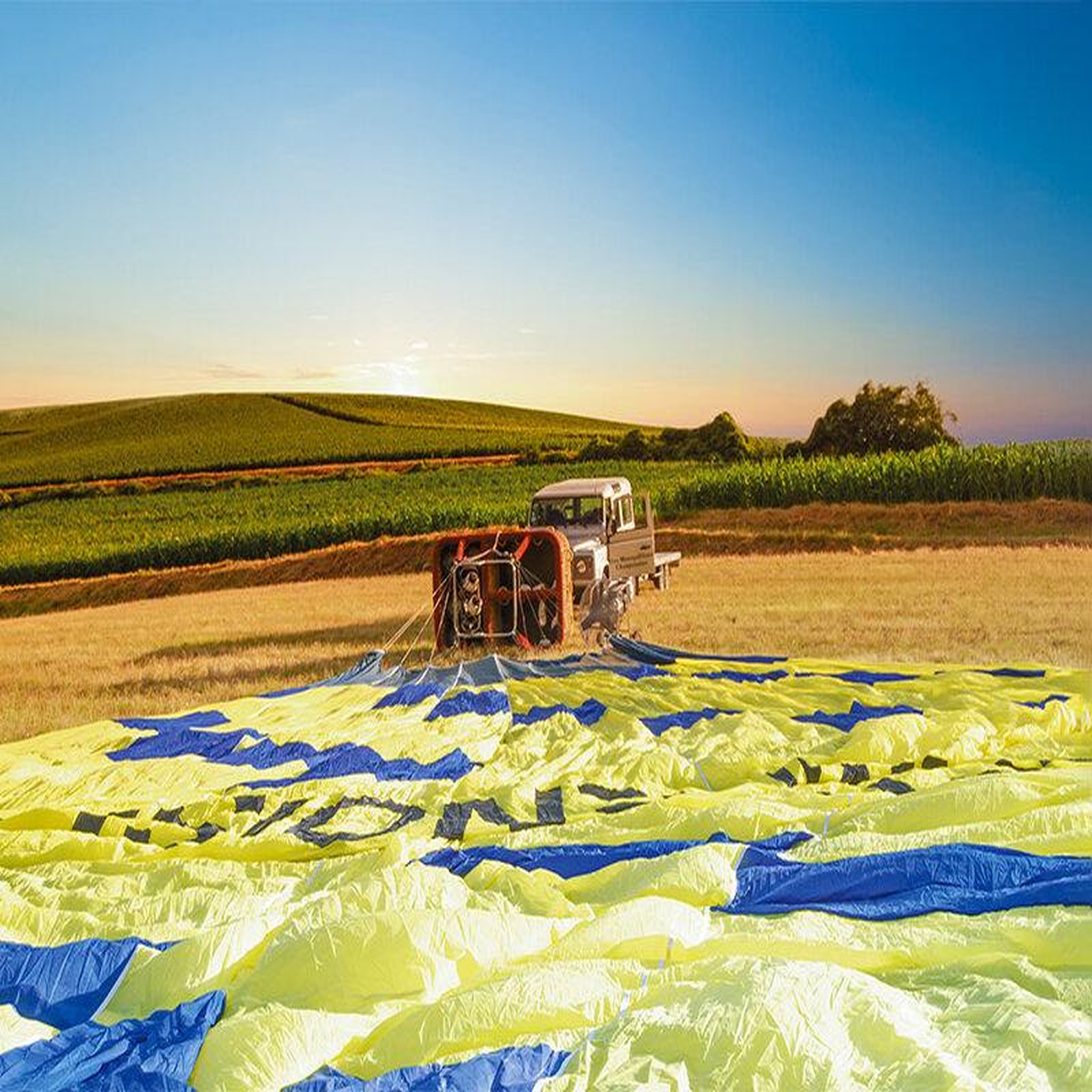 Voir la diapositive 2 : Smartbox Vol en montgolfière au-dessus des vignobles champenois - coffret cadeau sport & aventure