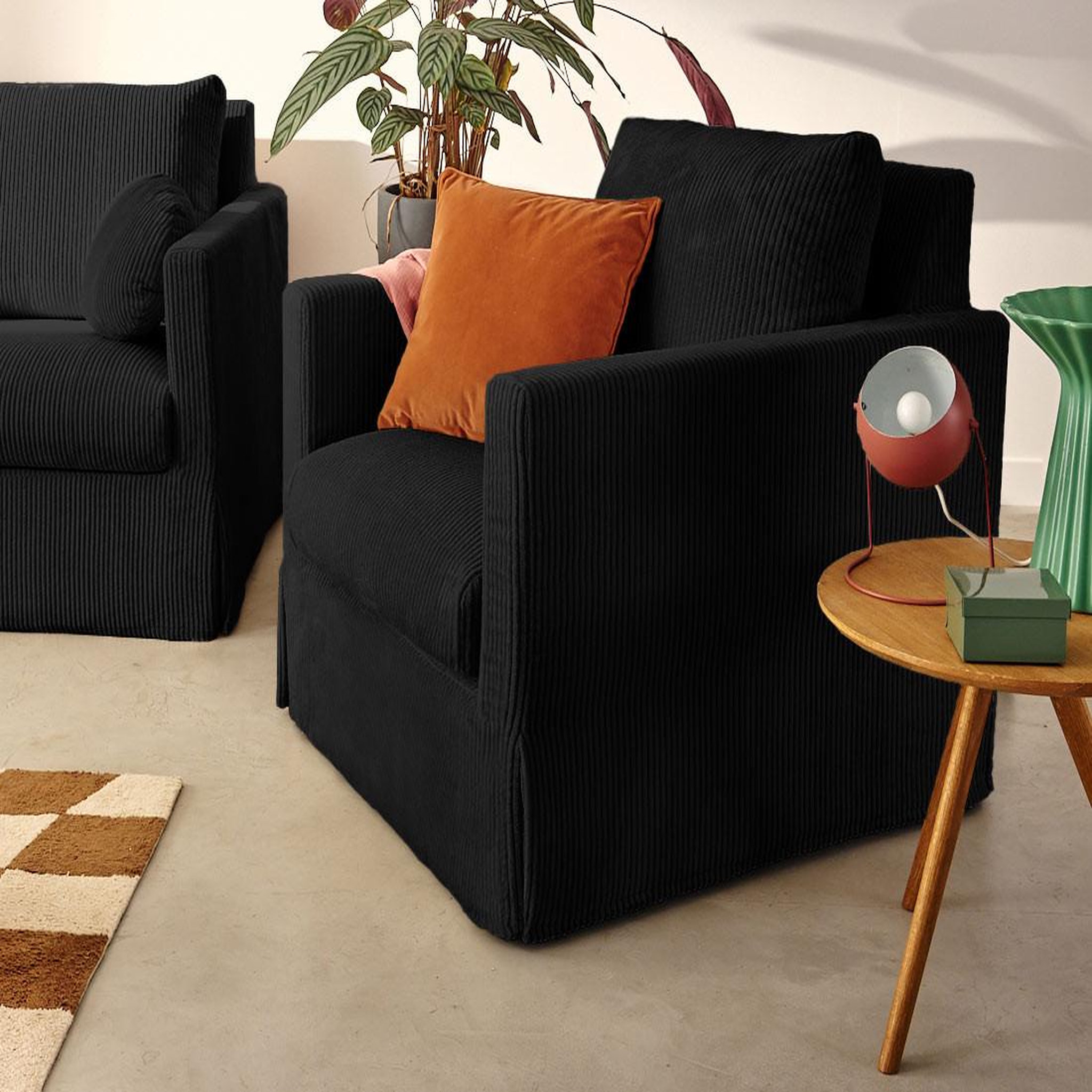 Voir la diapositive 1 : LISA DESIGN Serena - fauteuil déhoussable en velours côtelé