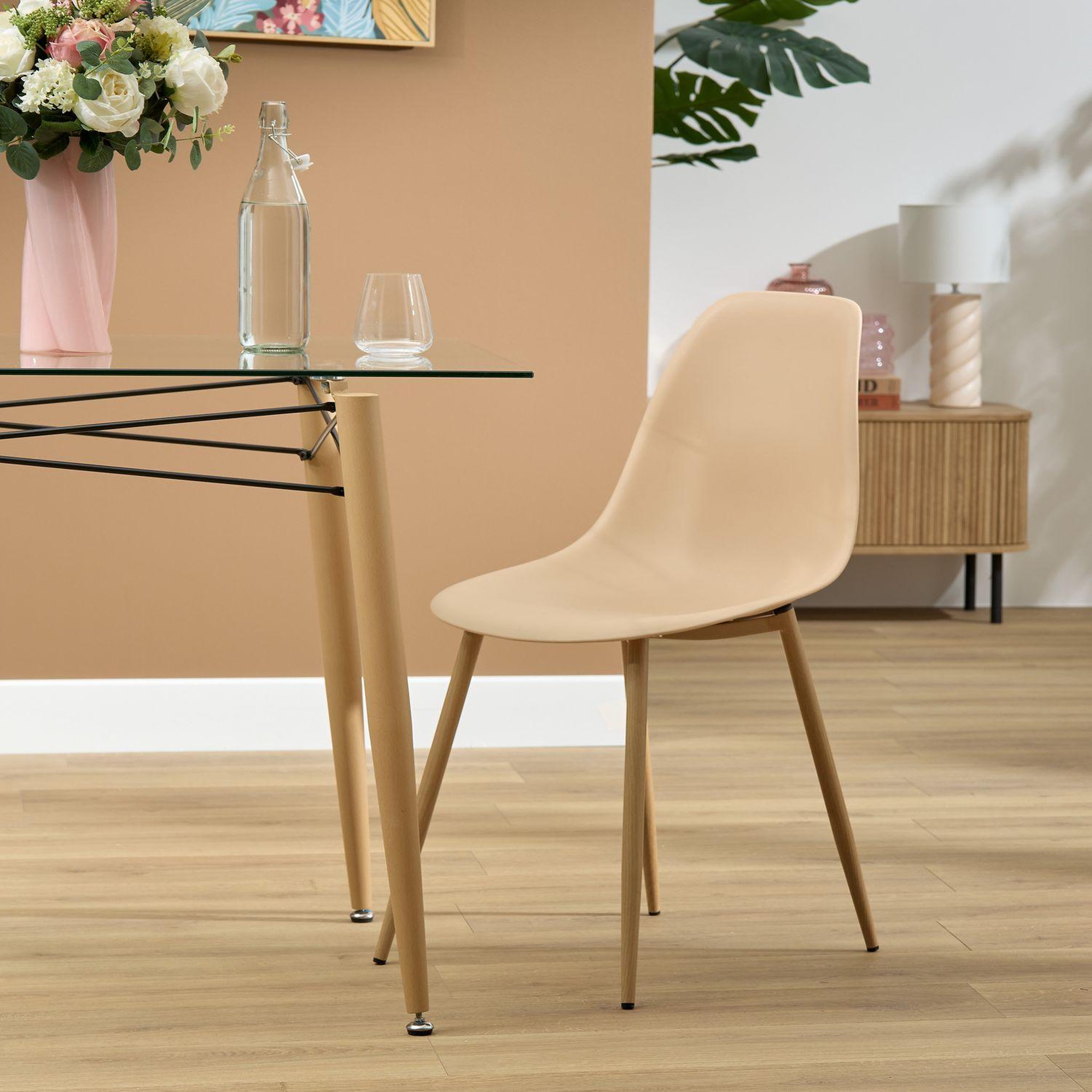 Voir la diapositive 2 : TOILINUX Lot de 6 chaises scandinave et pieds métal effet bois taho