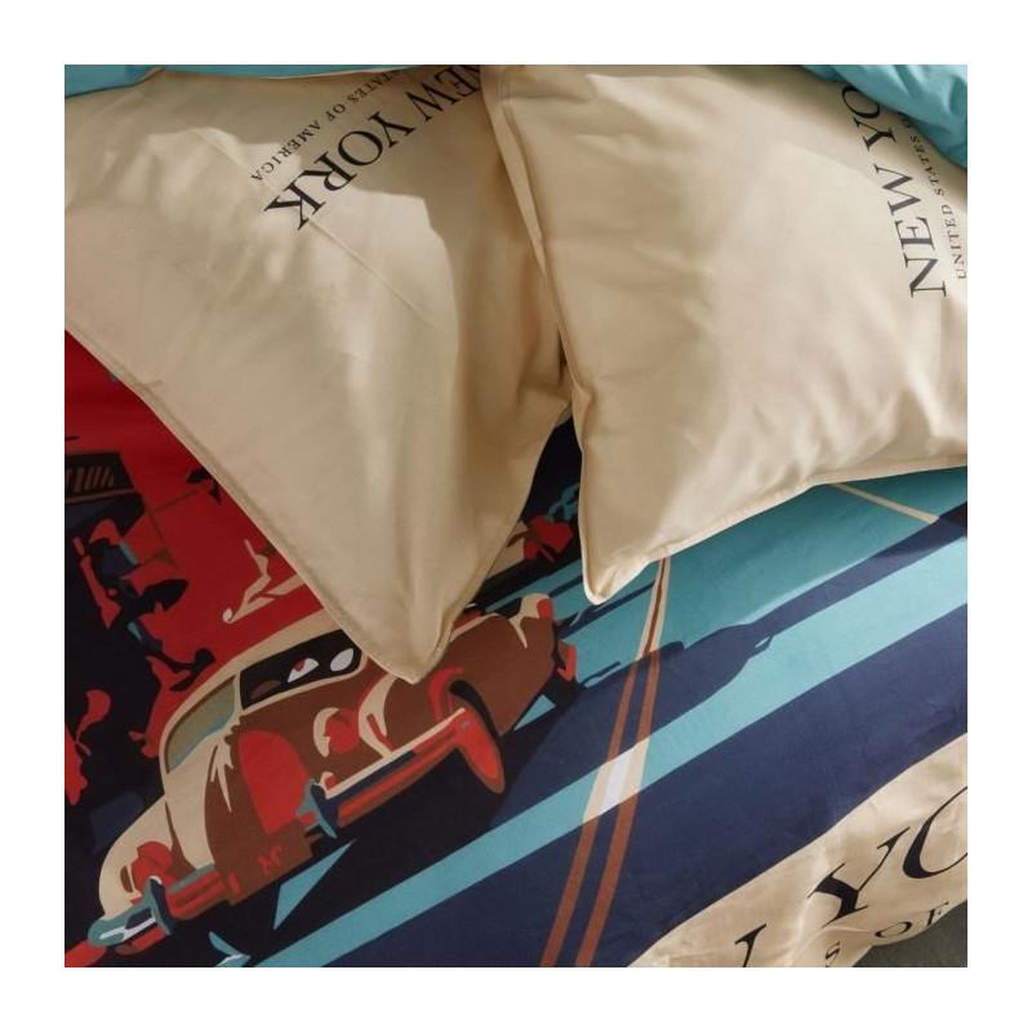 Voir la diapositive 2 : Today Parure de lit - TODAY - JAVA - 2 personnes - 240x220 cm - Coton - Imprimé New York - Beige