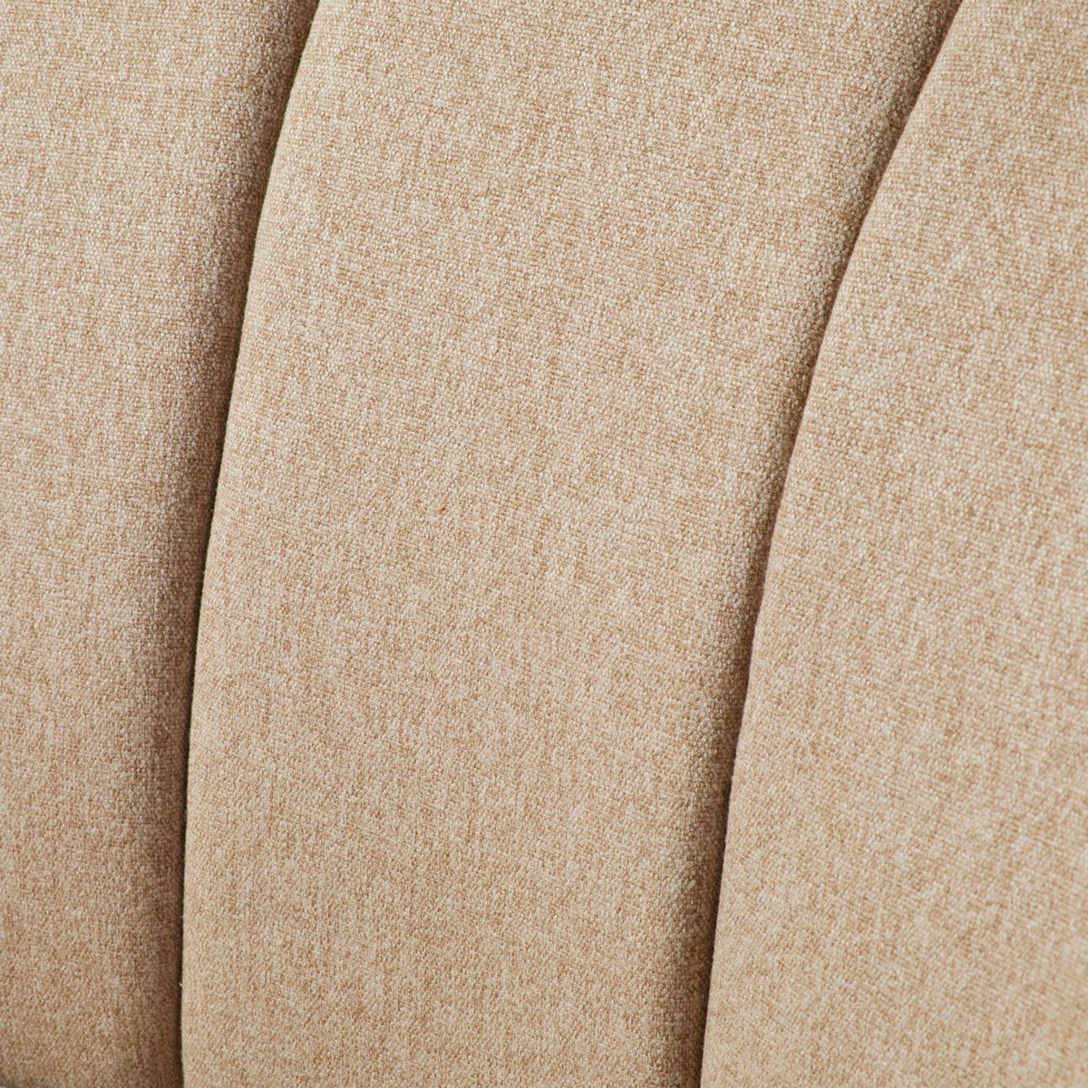 ATMOSPHERA Fauteuil en velours et pieds en bois NAOVA