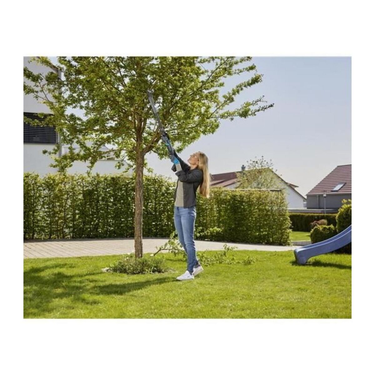 Gardena Coupe-branches EasyCut 110/18V P4A sur batterie - Coupe Ø 28 mm - L. 1140 mm