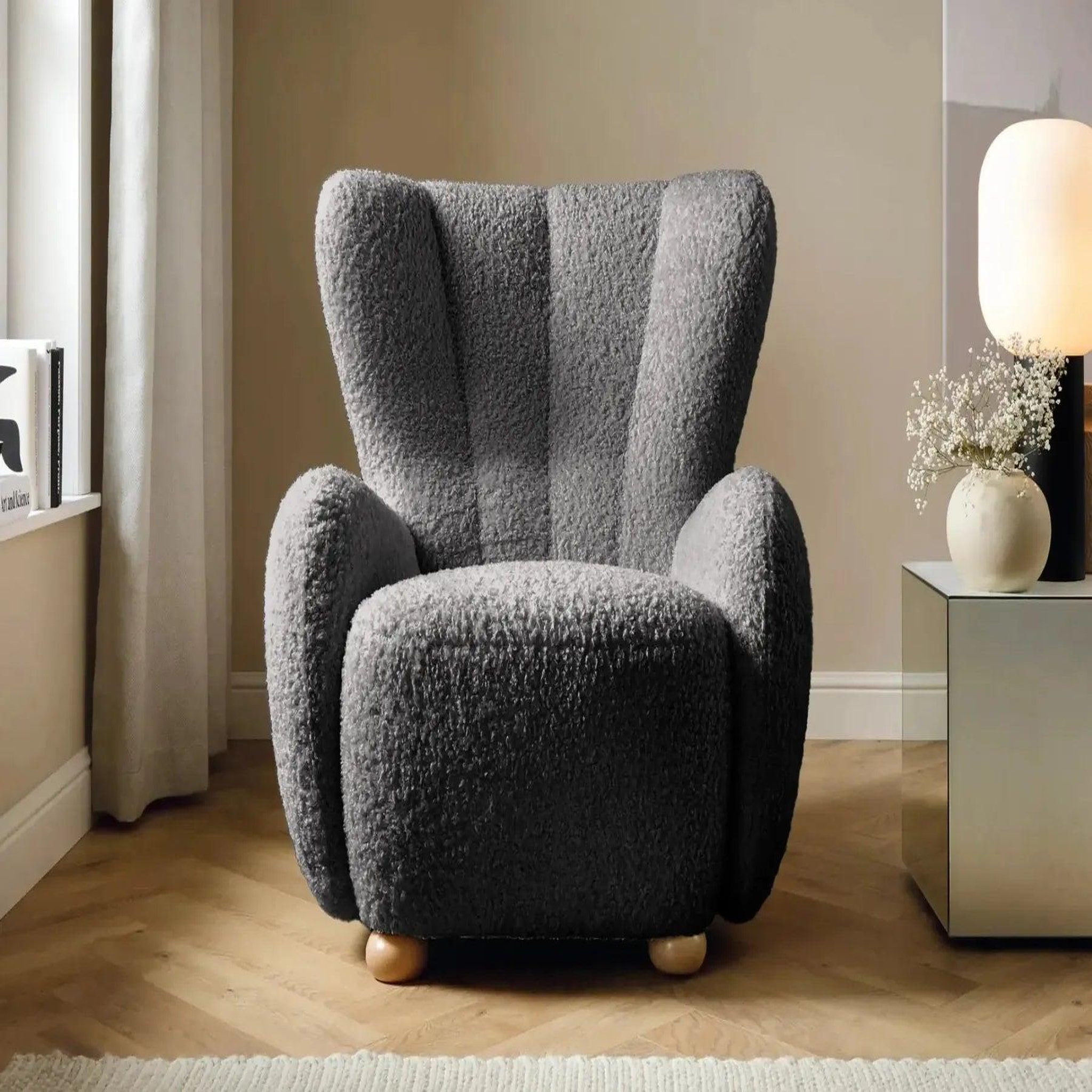 Voir la diapositive 2 : CASANOVA PARIS Lili - fauteuil tissu bouclette