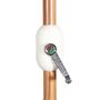 Voir la diapositive 6 : SWEEEK Parasol droit rond sable Ø293cm mât central en aluminium imitation bois. orientable et manivelle d'ouverture