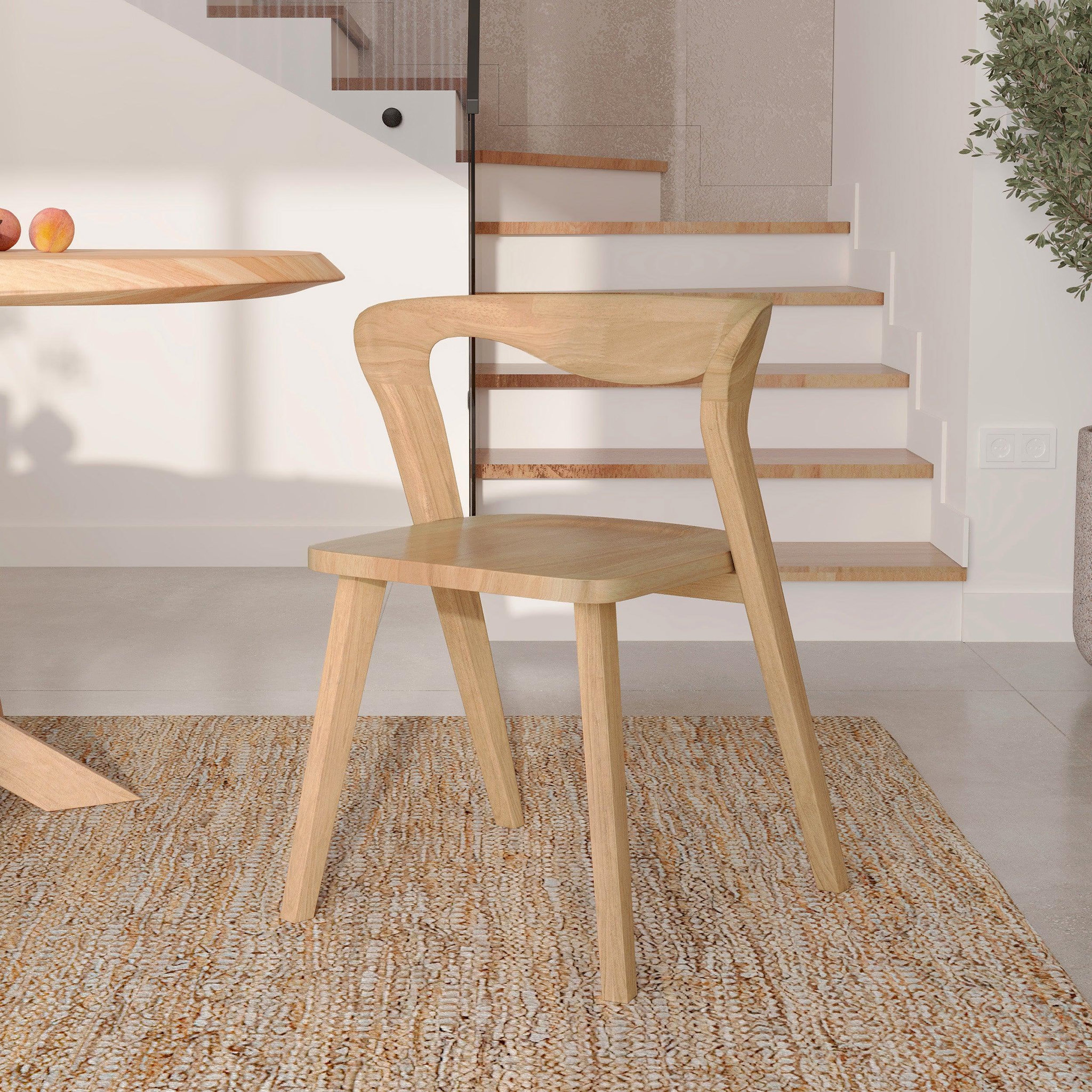 Voir la diapositive 2 : MAISON PAVANE Chaise en bois d'hévéa clair, dossier courbé-vega
