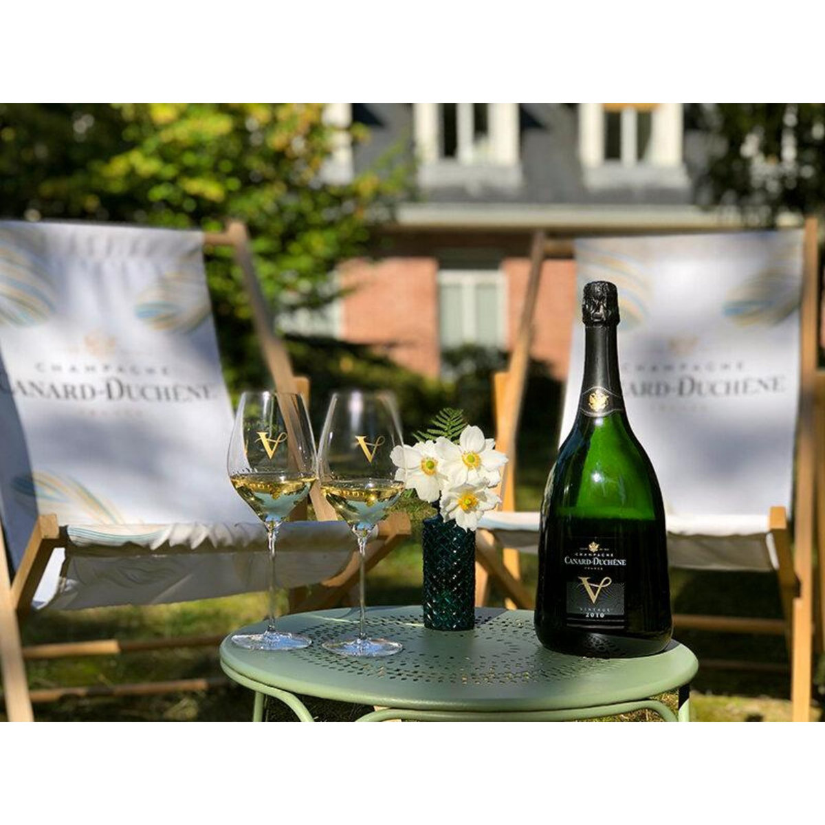 Smartbox Initiation au sabrage de champagne avec dégustation et visite de cave près de Reims - Coffret Cadeau Gastronomie