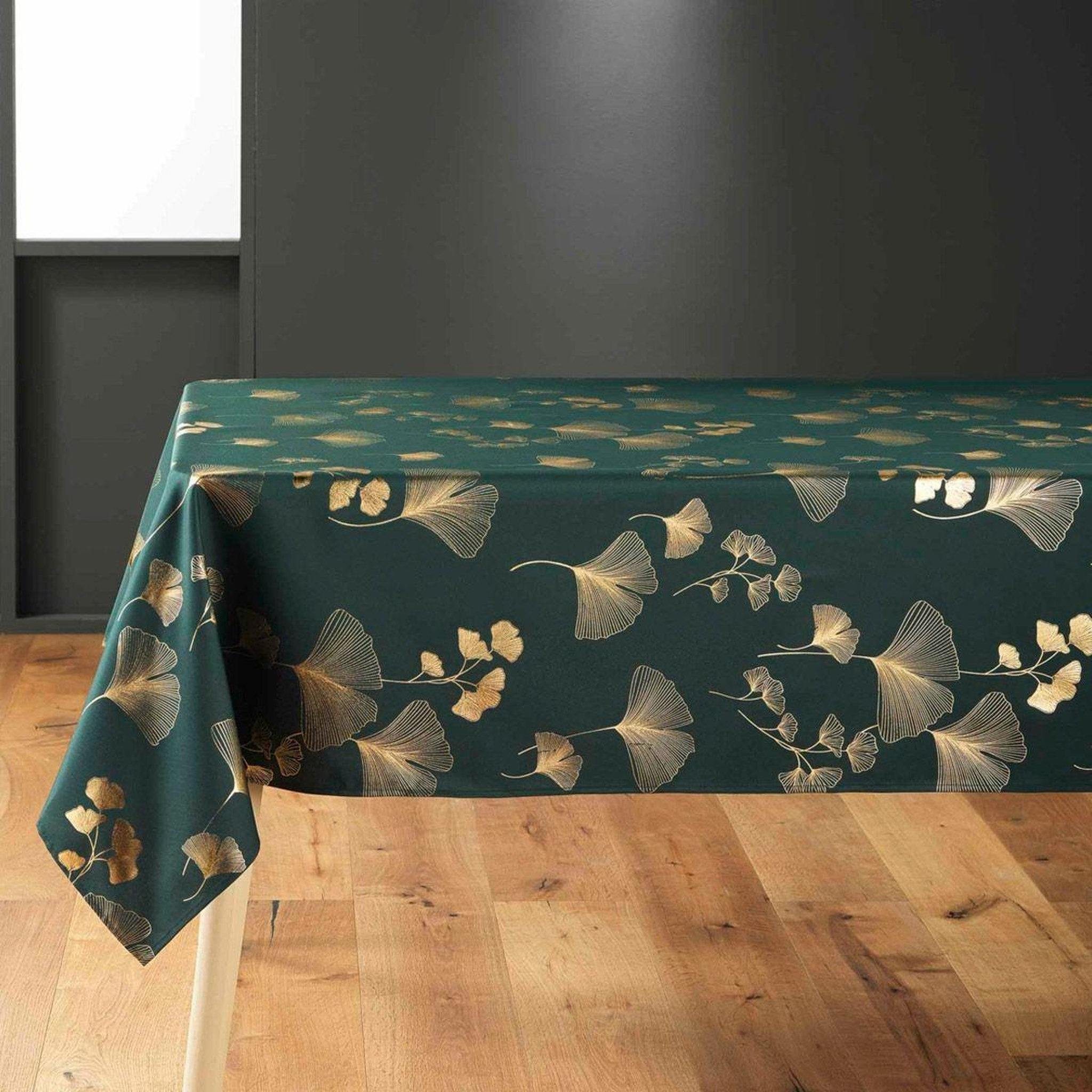 Douceur d'Intérieur Nappe imprimé métallisé  bloomy  150x240cm vert & or