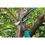 Voir la diapositive 4 : Gardena GARDENA Coupe-branches a enclume SmartCut Comfort – Lame enclume auto – Coupe Ø45mm max – Anti adhérence – Garantie 25