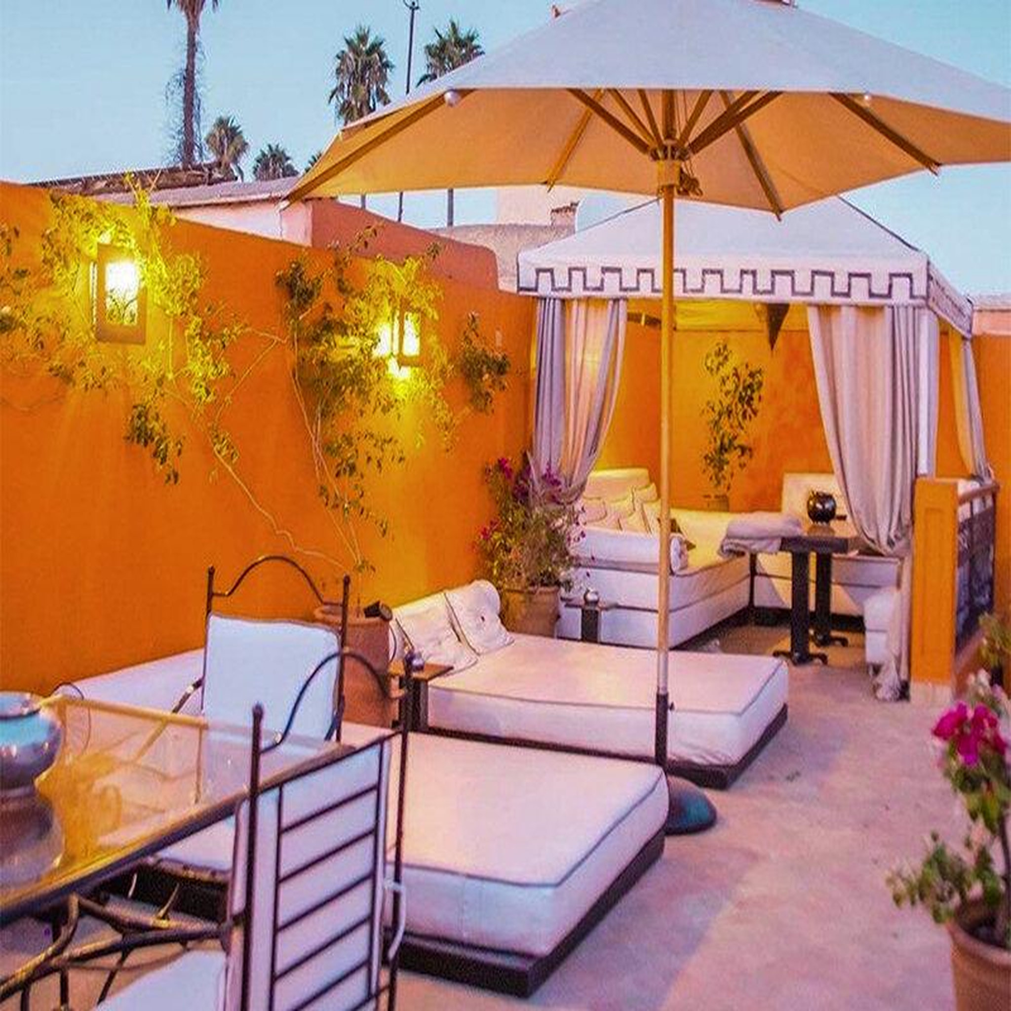 Voir la diapositive 4 : Smartbox 3 jours en riad avec hammam et excursion en dromadaire dans la palmeraie de marrakech - coffret cadeau séjour