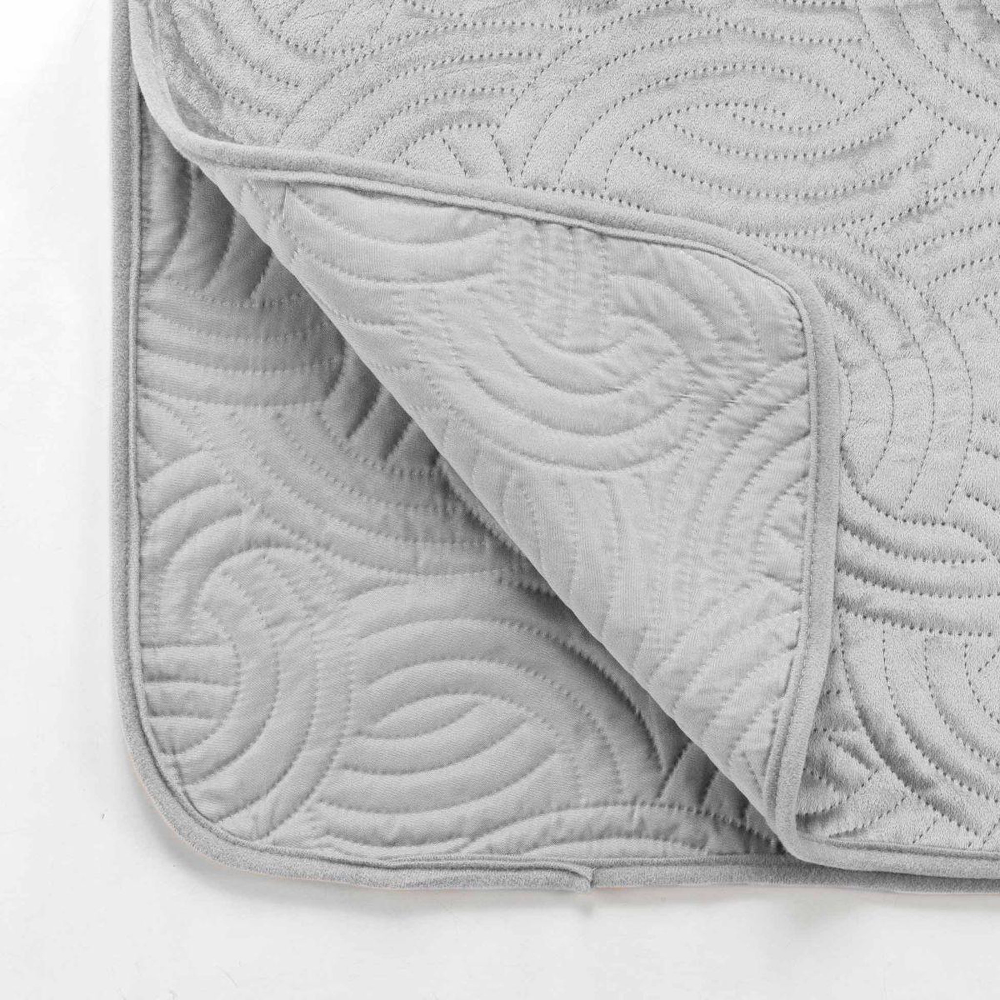 Voir la diapositive 5 : Douceur d'Intérieur Couvre-lit & 2 housses de coussin  solange  240x260cm gris