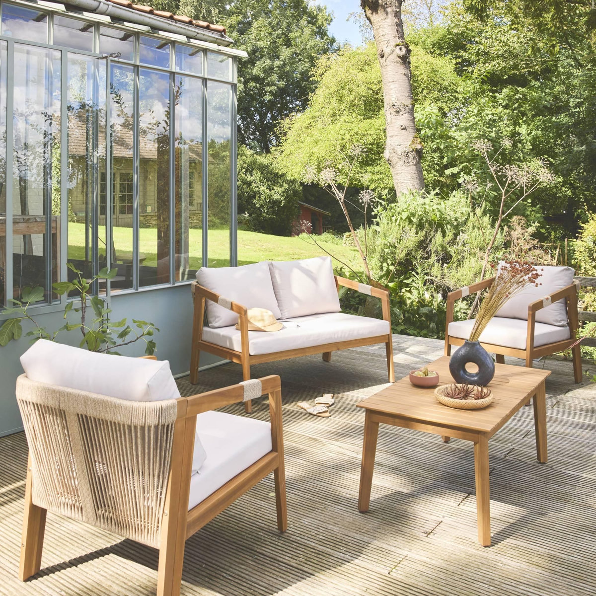 SWEEEK Salon de jardin en acacia 4 places beige avec cordes LOBERIA. table rectangulaire