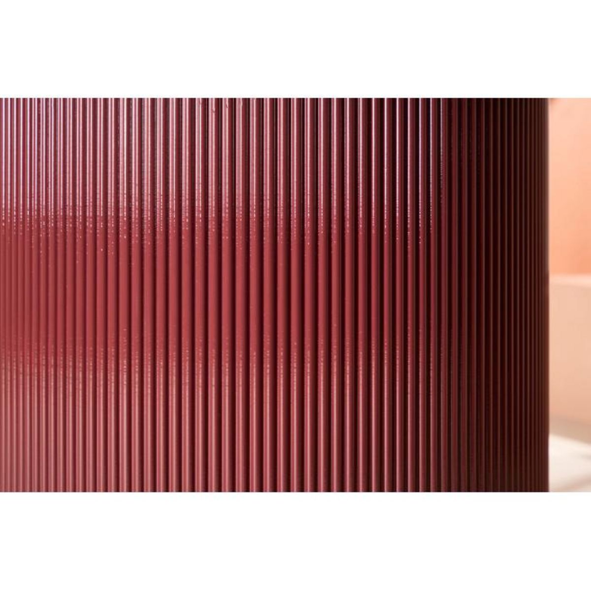 Paris Prix Table à Manger Nervurée  Lenox  110cm Bordeaux