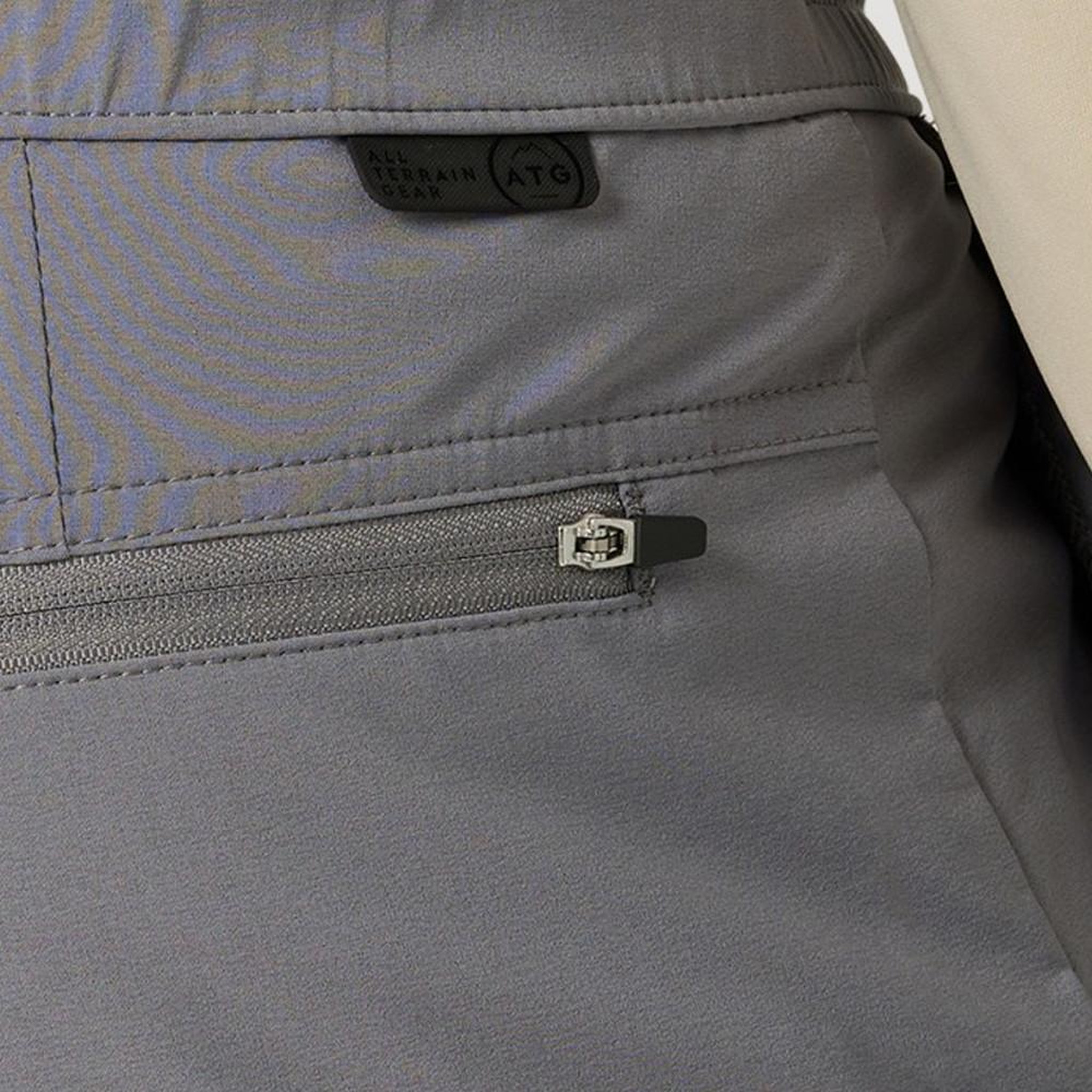 Voir la diapositive 2 : LEE Short  Homme Wrangler Shade