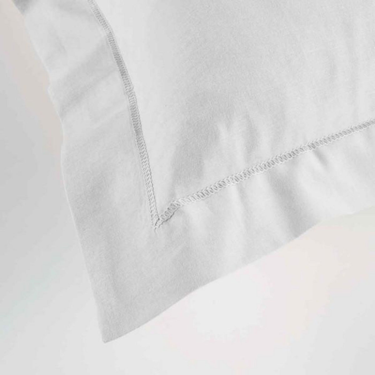 Paris Prix Taie d'Oreiller en Coton Bio  Biolina  63x63cm Blanc