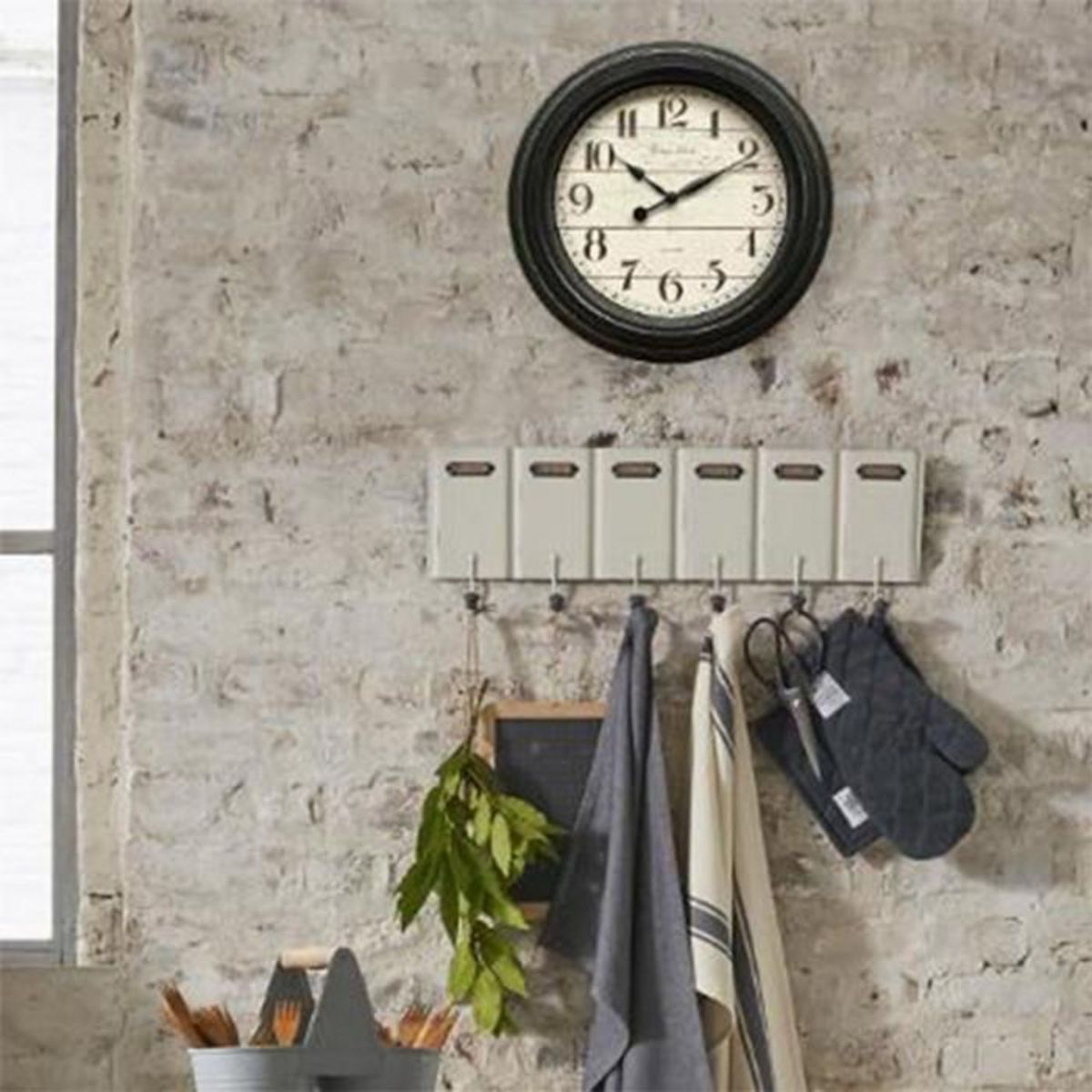 ATMOSPHERA Horloge Murale Déco en Verre  Moulure  29cm Noir