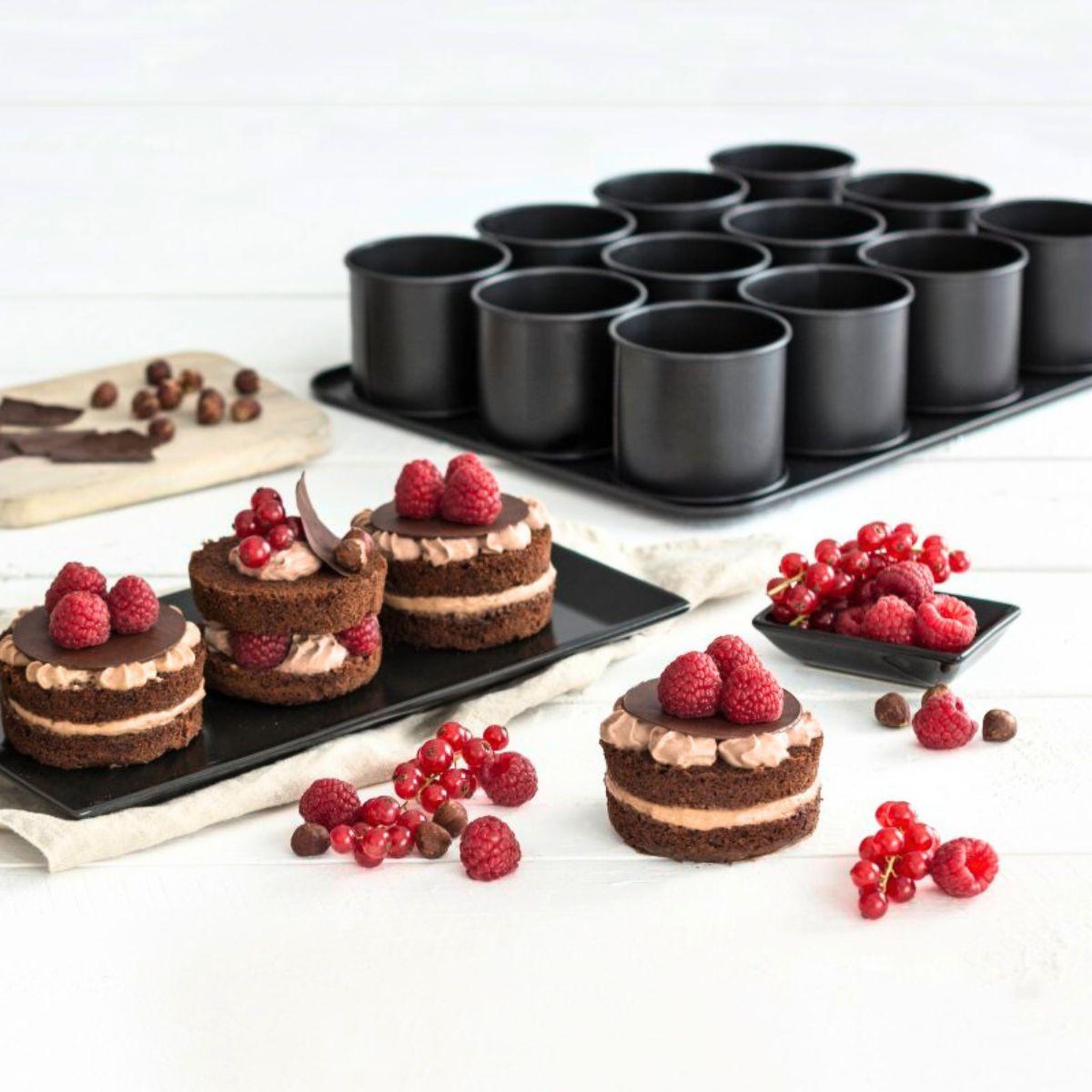 Voir la diapositive 2 : ZENKER Plaque à pâtisserie mini gâteaux et spatule à glacer zenker black metallic