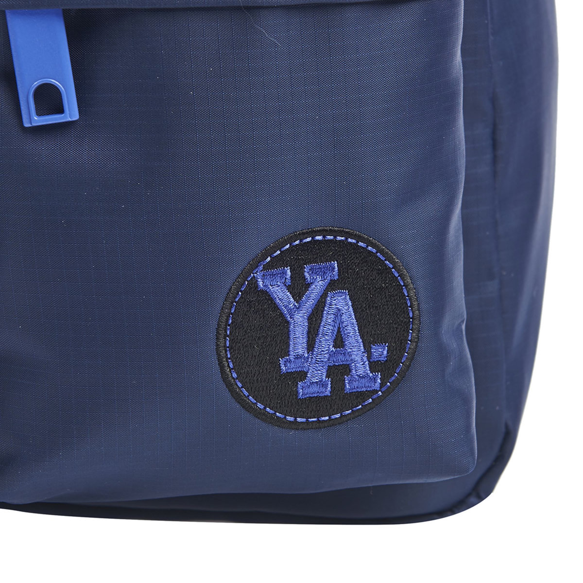 AUCHAN Sac à dos bleu avec compartiment pour ordinateur Vintage 90S Ethnic