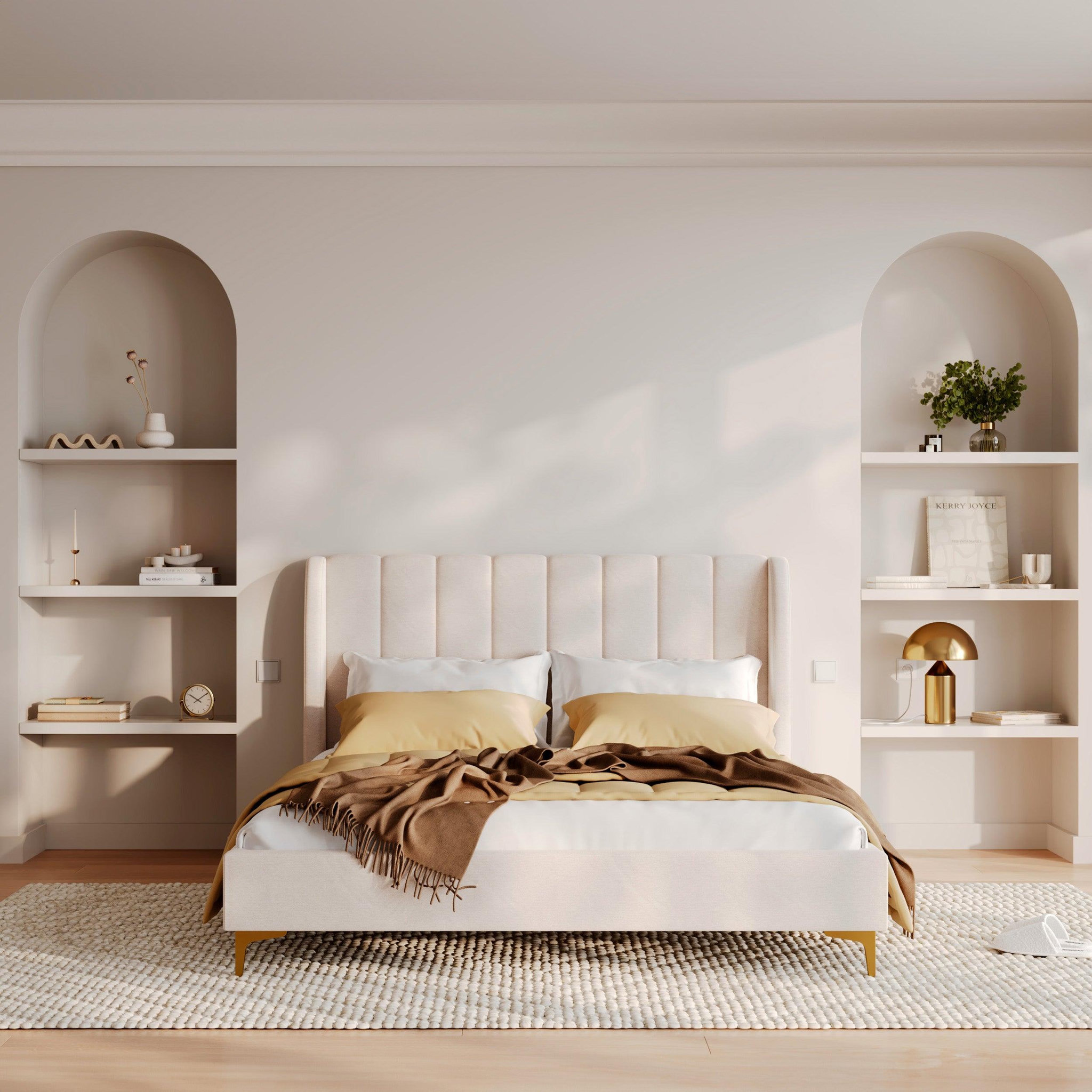 Voir la diapositive 5 : MAISON PAVANE Lit double 160x200 cm en tissu beige et pieds dorés-koda
