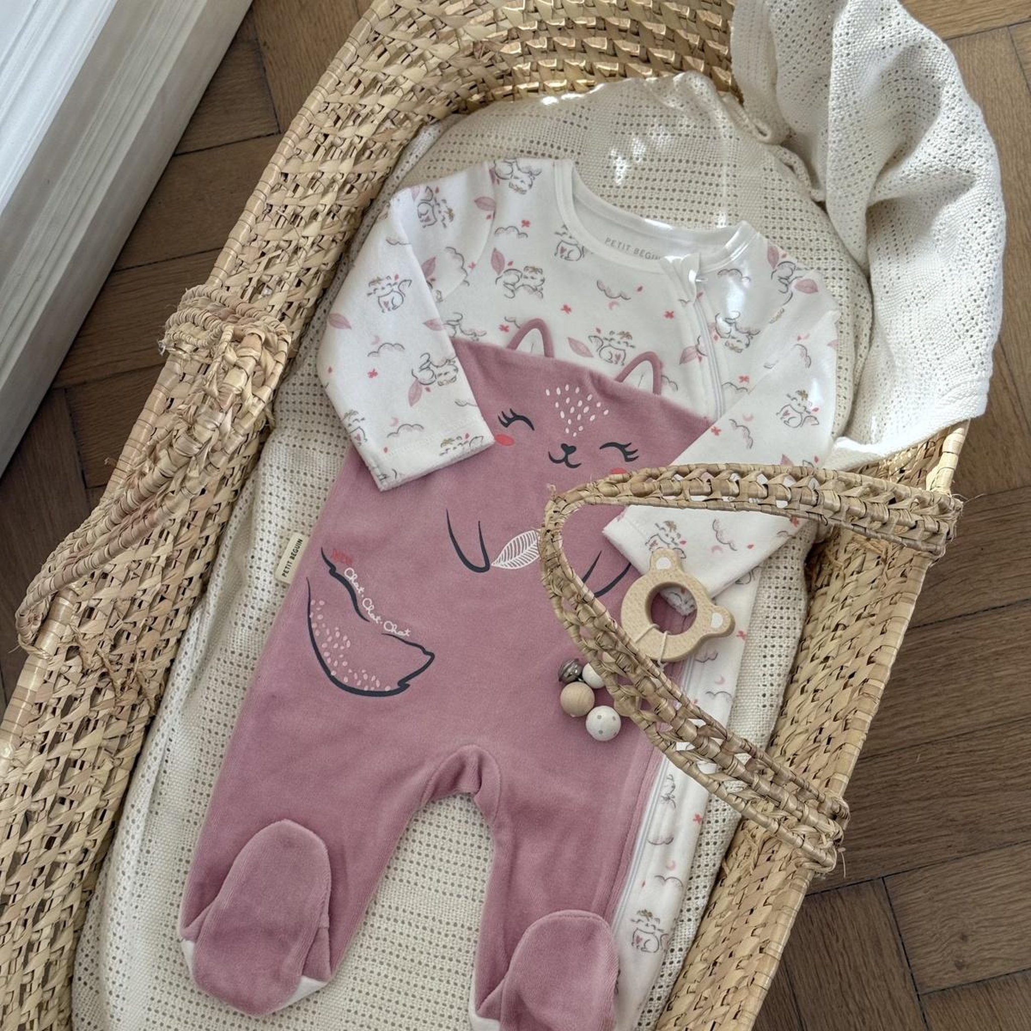 Voir la diapositive 5 : Petit BÃ©guin Pyjama bébé en velours ouverture zippée miss chatchatchat