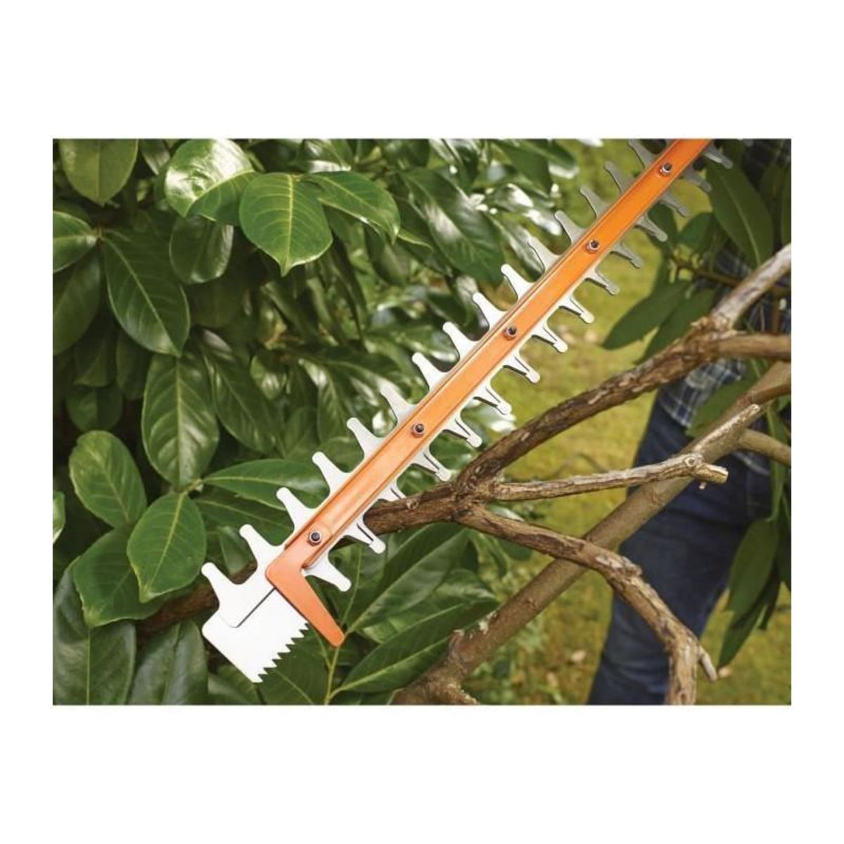 Black et Decker BLACK + DECKER Taille-Haies  50cm 500W - Avec lame de scie BEHTS301