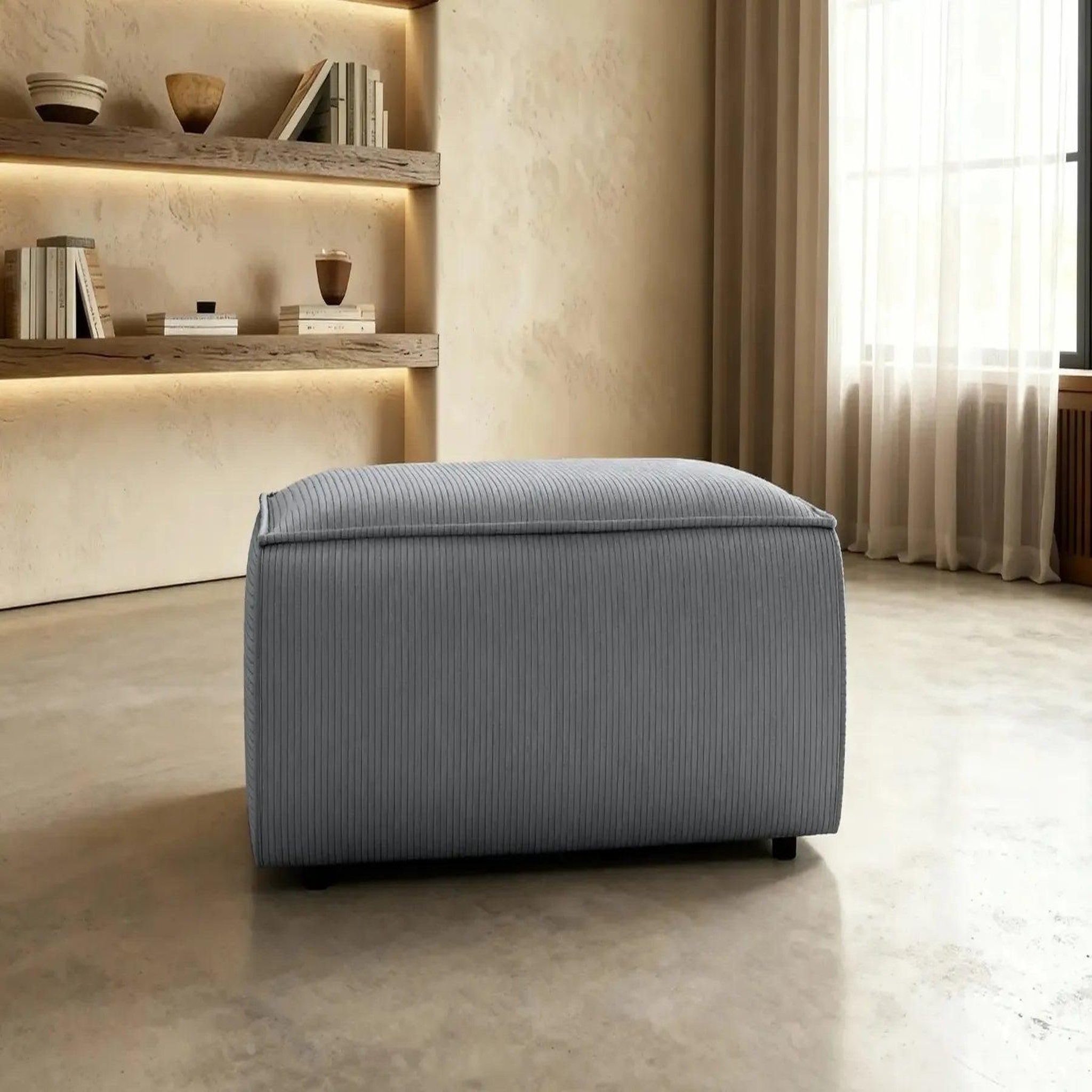 Voir la diapositive 3 : CASANOVA PARIS Jade - pouf velours côtelé