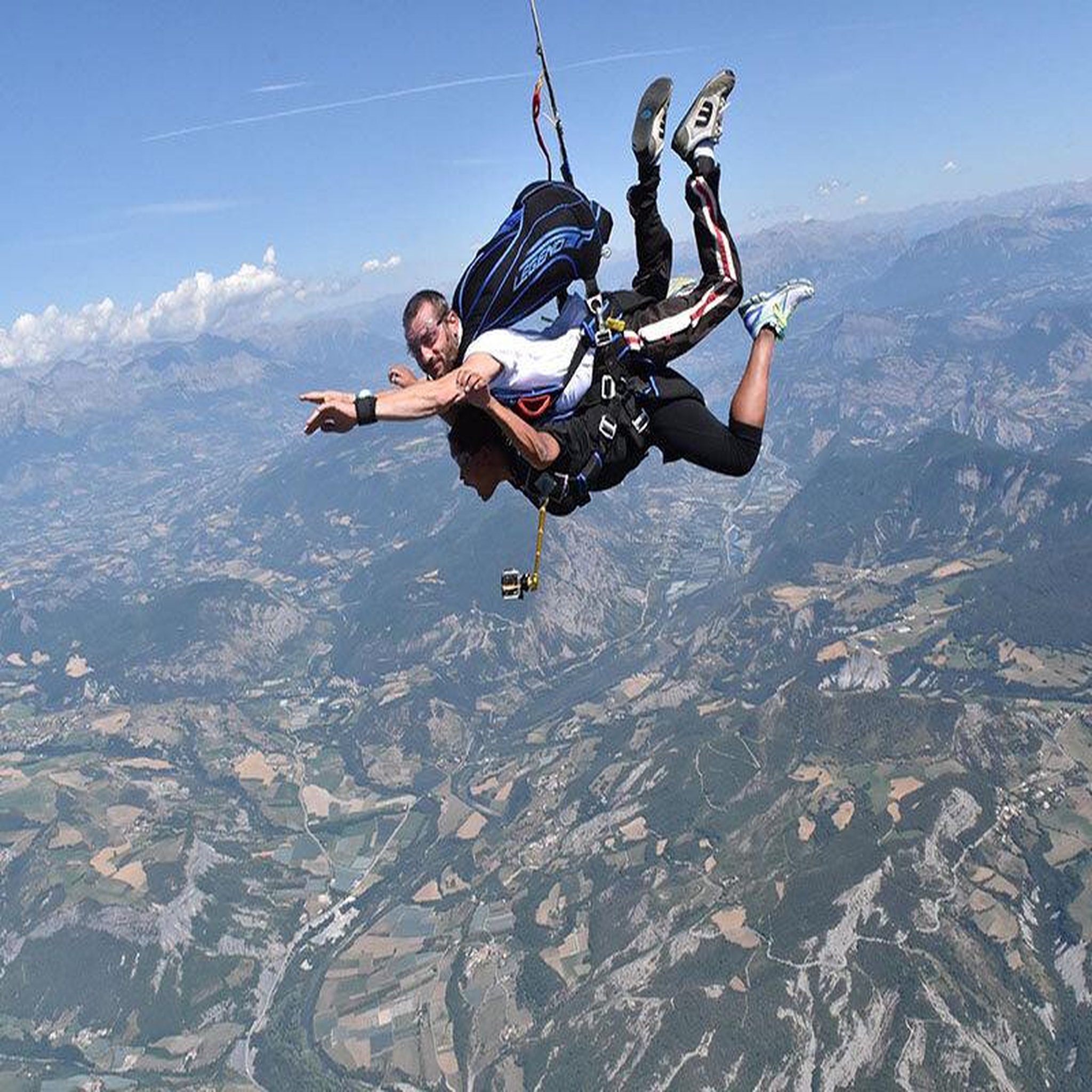 Voir la diapositive 4 : Smartbox Saut en parachute en europe - coffret cadeau sport & aventure