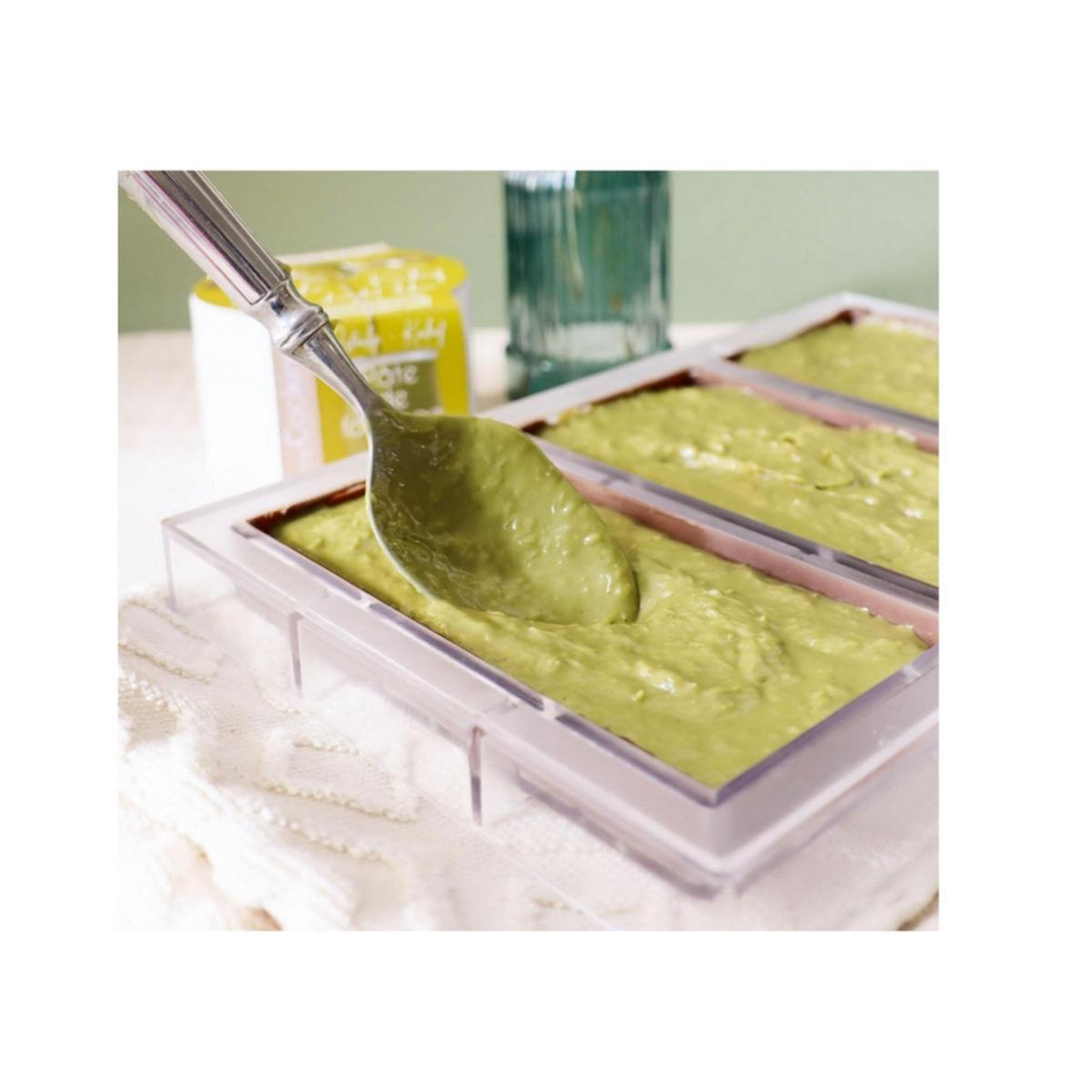 Voir la diapositive 2 : SCRAPCOOKING Moule à chocolat 3 tablettes transparent - 6754
