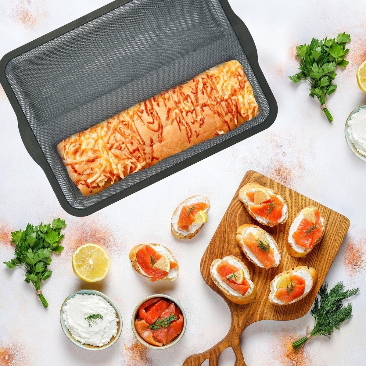 ZENKER Lot avec 1 Moule à baguette en silicone fibre de verre, 1 spatule Zenker et 2 bols à mixer en inox Fackelmann